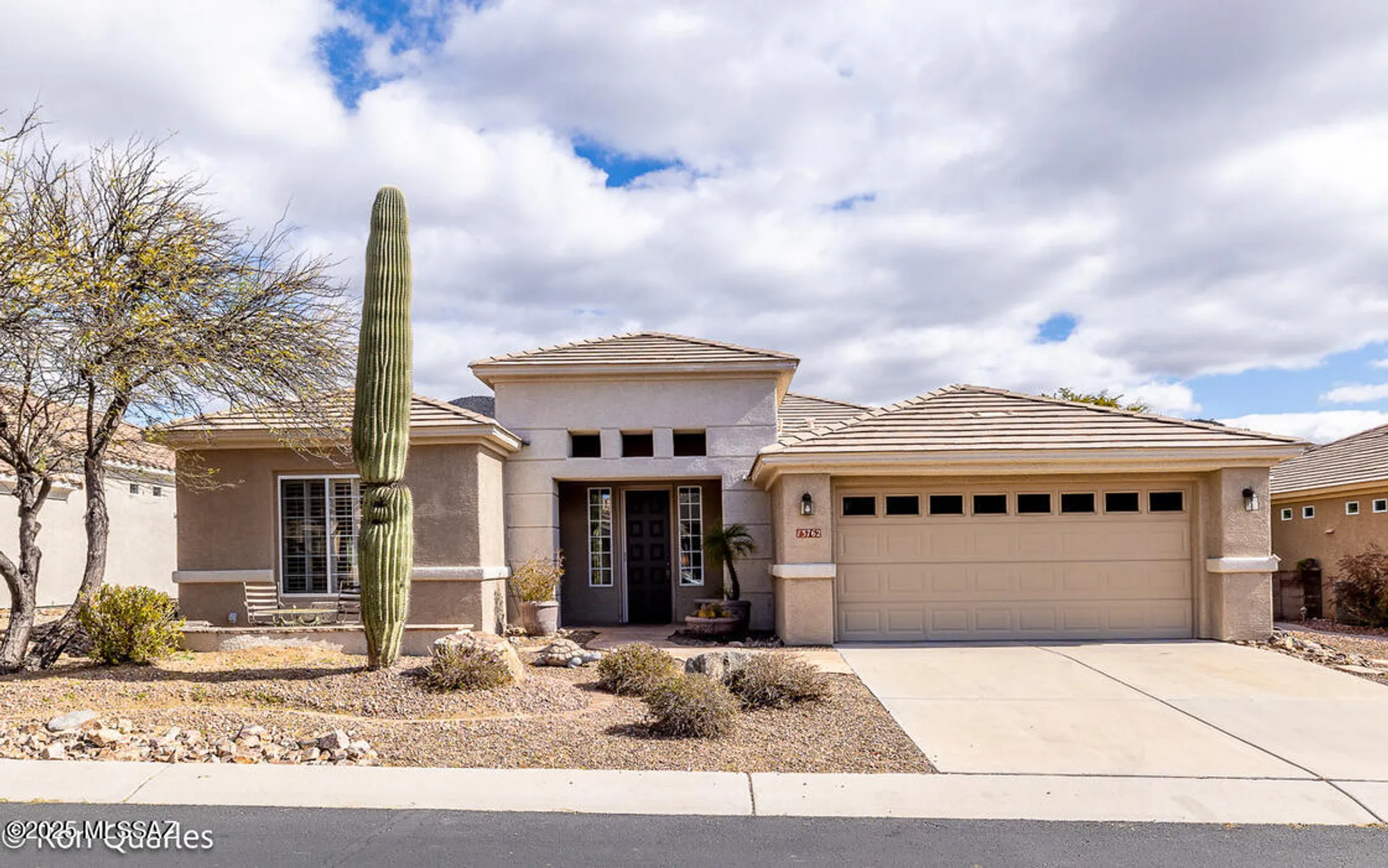 Property Slideshow image 2 of 45 | 13762 n heritage canyon dr, Marana, AZ, 85658