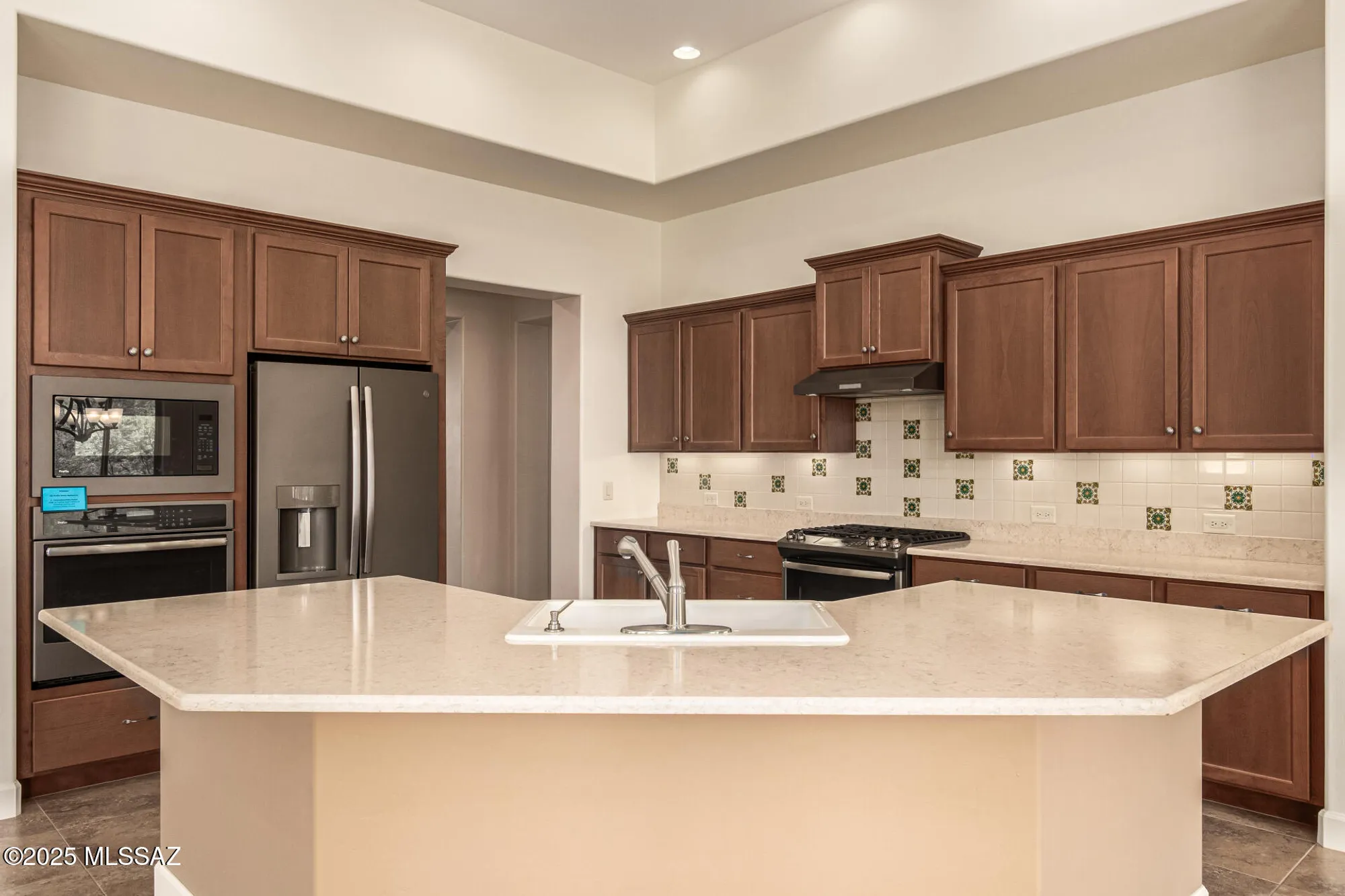 Property Slideshow image 13 of 33 | 566 n ramos ln, Green Valley, AZ, 85614