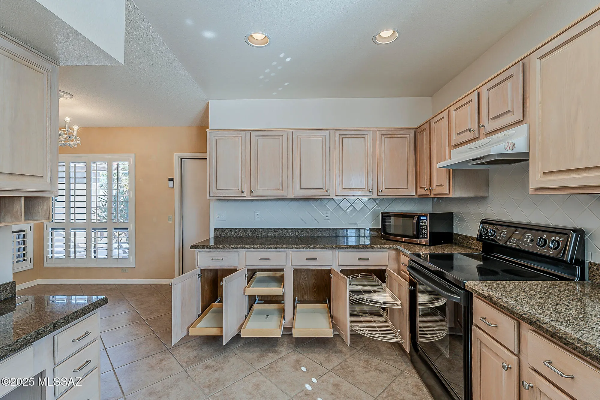 Property Slideshow image 4 of 39 | 38094 s desert star dr, Tucson, AZ, 85739