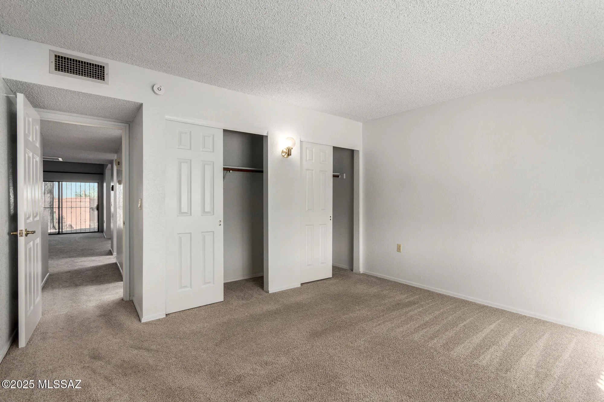 Property Slideshow image 14 of 22 | 1721 w dalehaven cir, Tucson, AZ, 85704