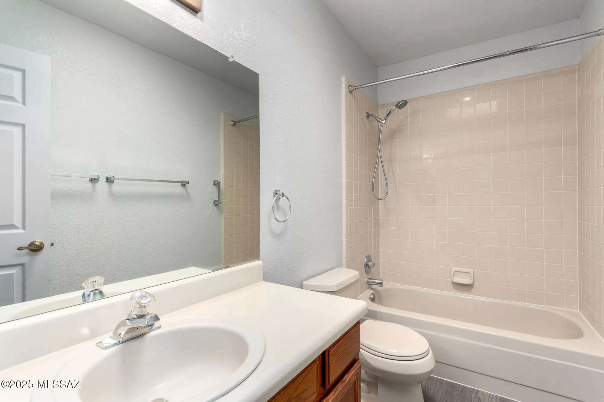Property Slideshow image 16 of 22 | 1721 w dalehaven cir, Tucson, AZ, 85704