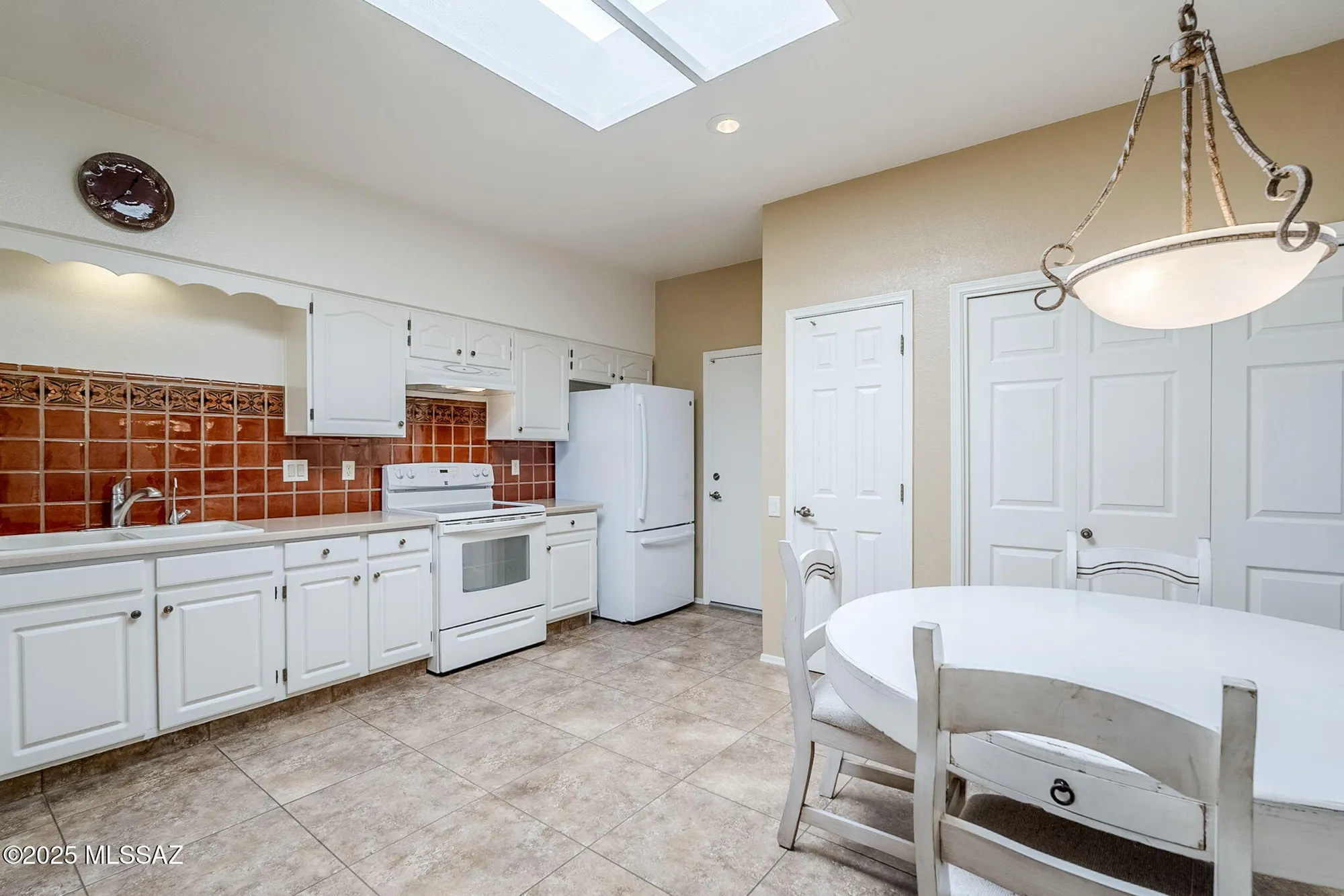 Property Slideshow image 9 of 24 | 3552 s corte de la perla, Green Valley, AZ, 85622