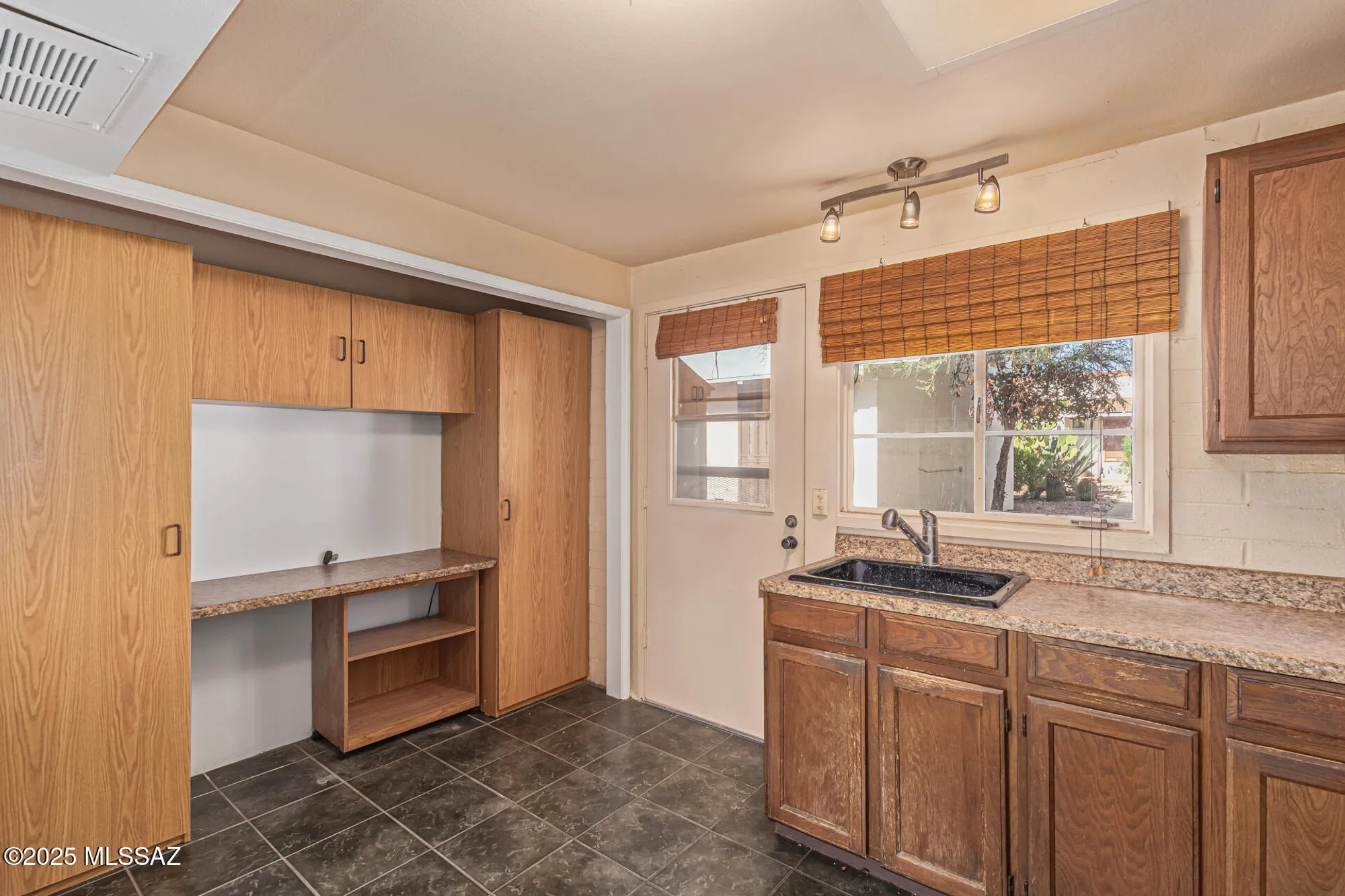 Property Slideshow image 15 of 24 | 290 s paseo aguila c, Green Valley, AZ, 85614