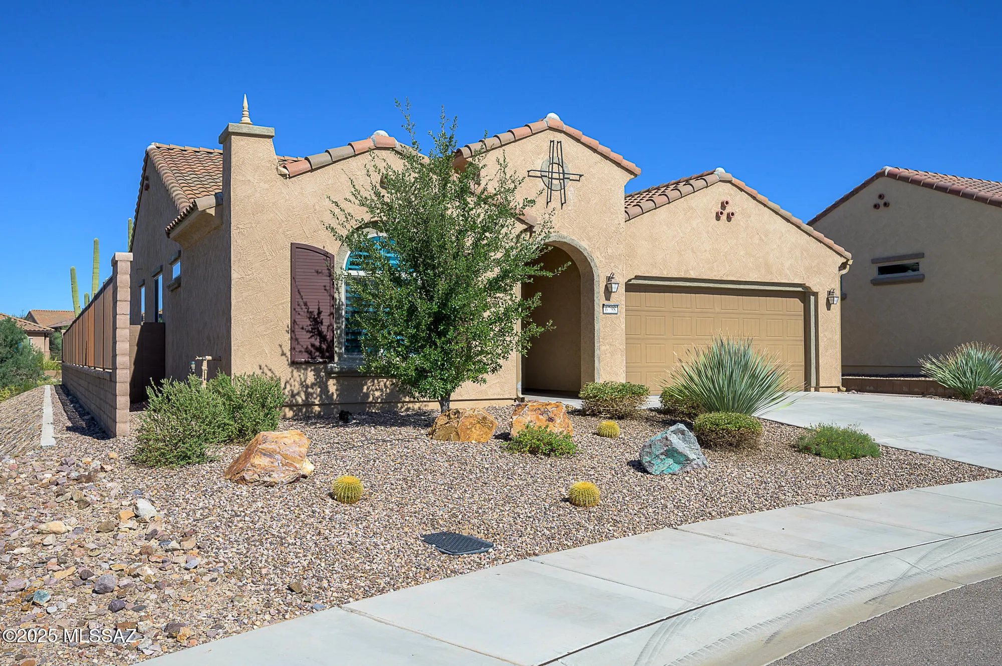 Property Slideshow image 4 of 40 | 6798 w cape royal trl, Marana, AZ, 85658
