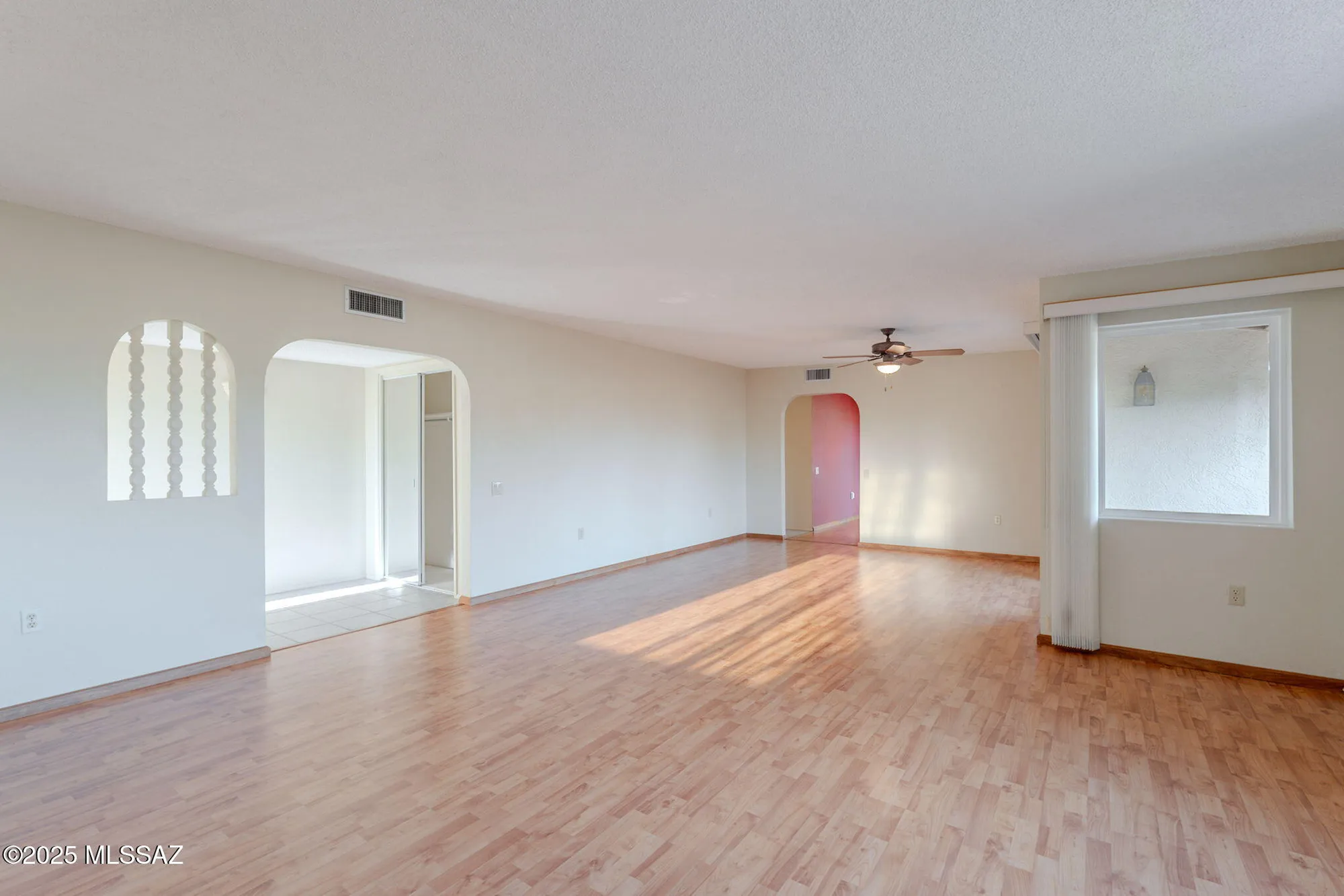 Property Slideshow image 4 of 48 | 939 s las lomas cir, Green Valley, AZ, 85614