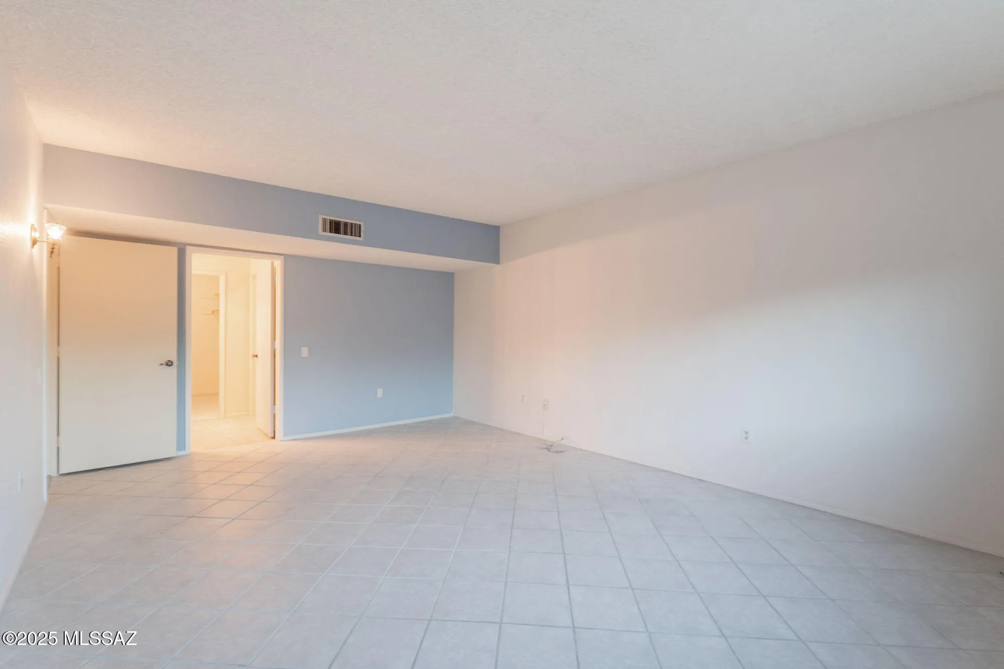 Property Slideshow image 21 of 48 | 939 s las lomas cir, Green Valley, AZ, 85614