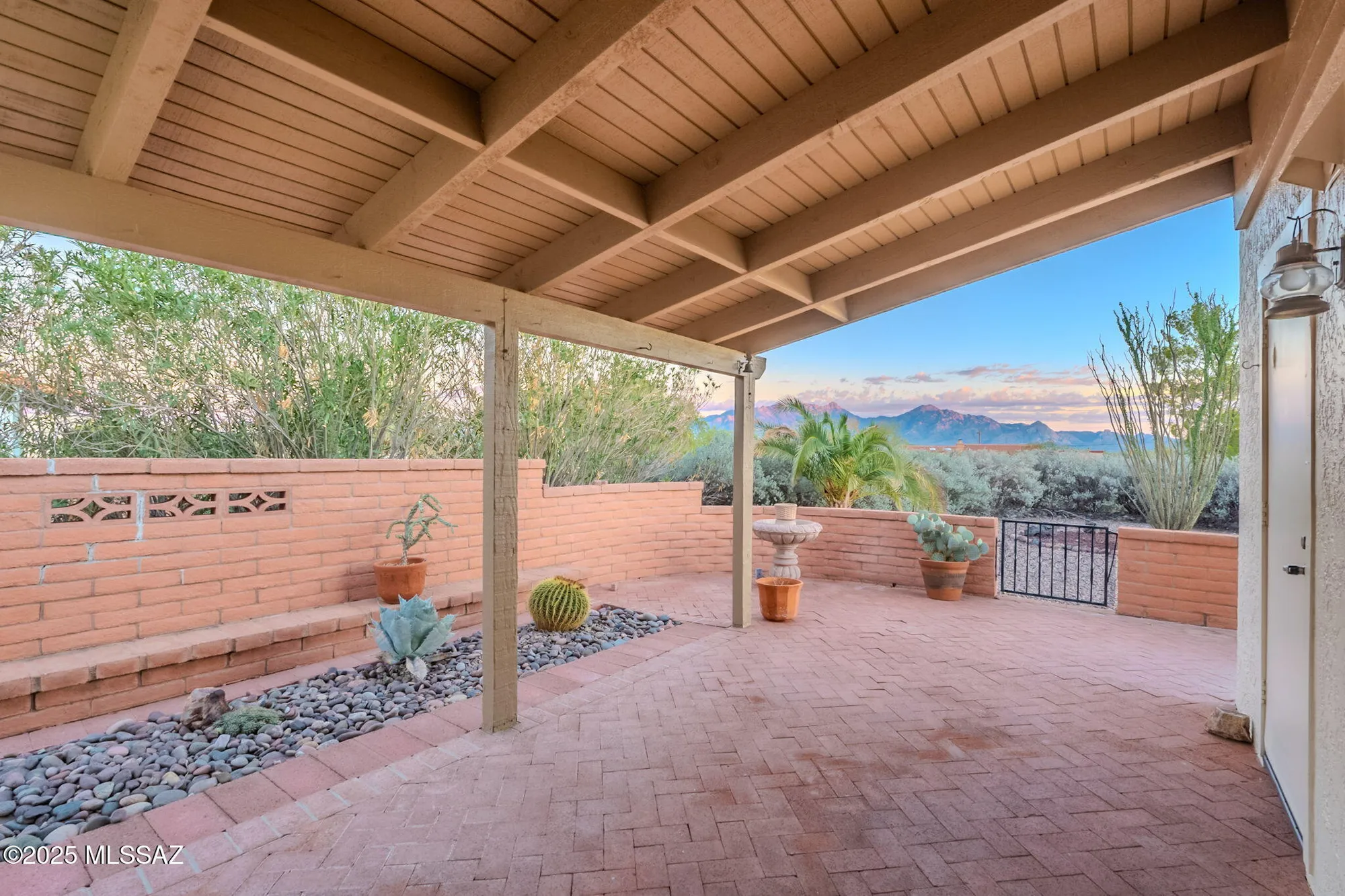 Property Slideshow image 38 of 48 | 939 s las lomas cir, Green Valley, AZ, 85614