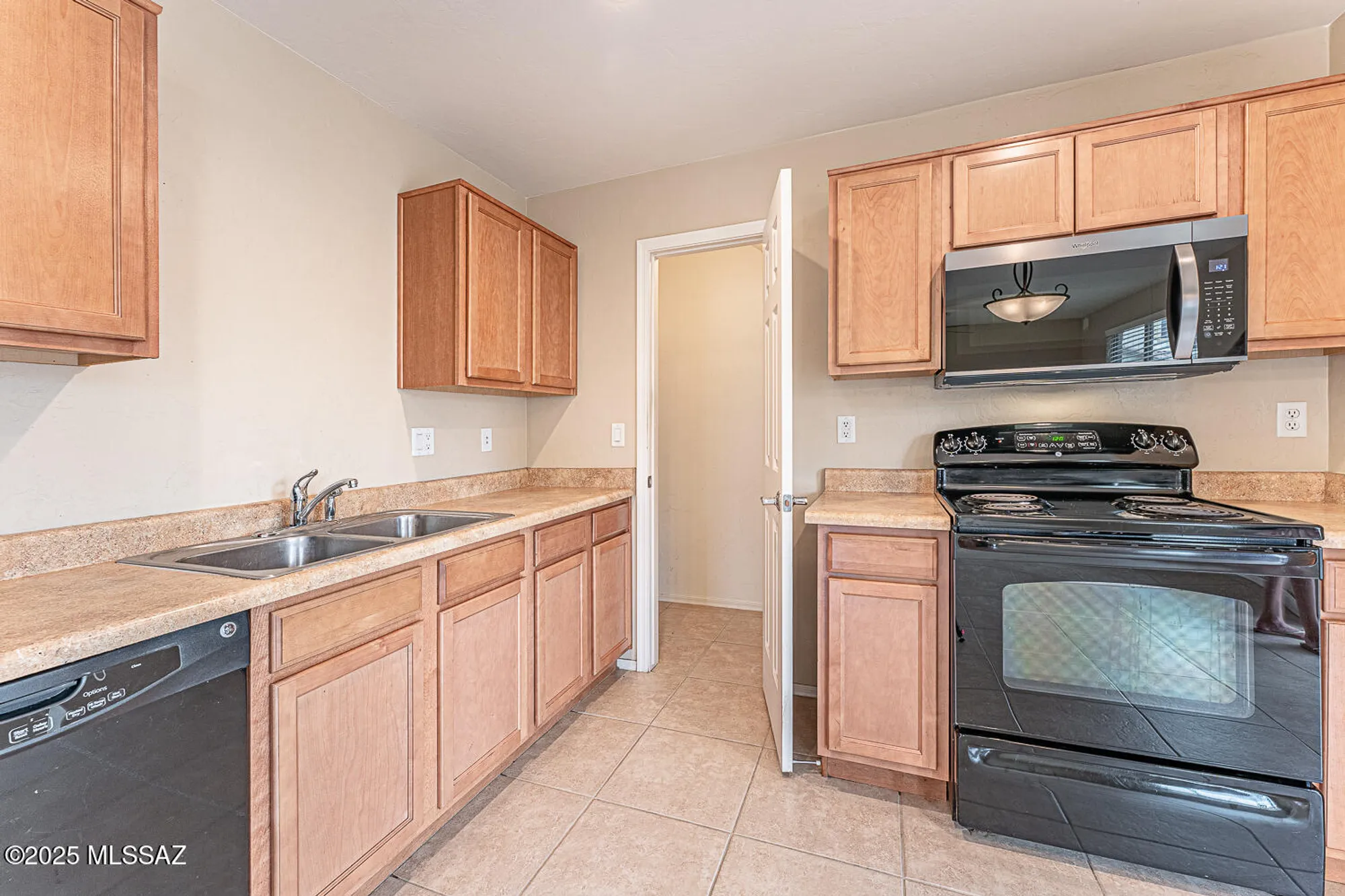 Property Slideshow image 11 of 38 | 14288 s camino el galan, Sahuarita, AZ, 85629