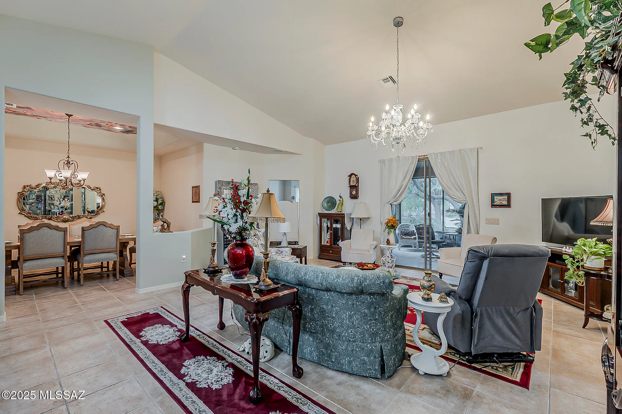 Property Slideshow image 8 of 45 | 490 w moorwood st, Green Valley, AZ, 85614