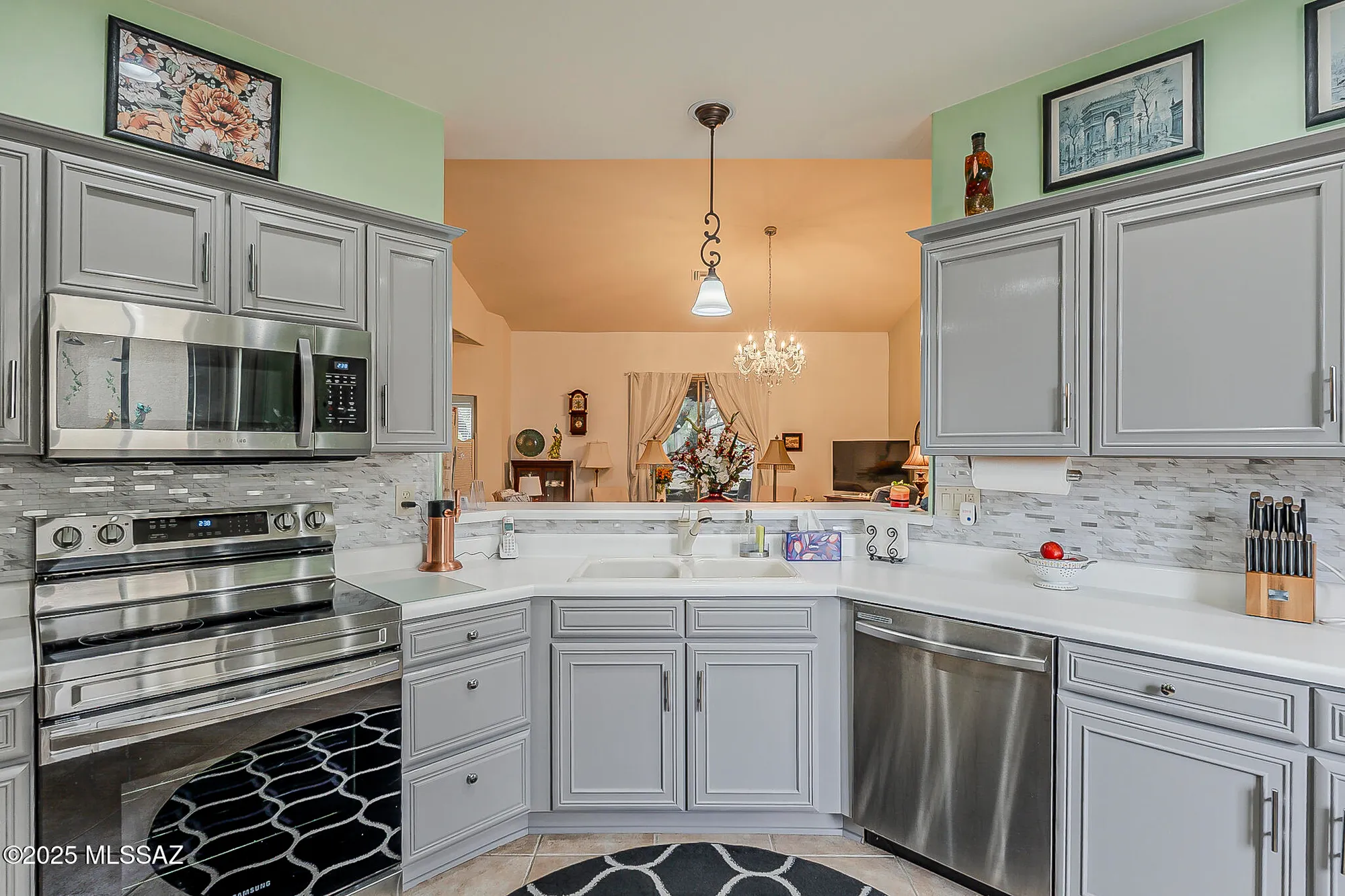 Property Slideshow image 15 of 45 | 490 w moorwood st, Green Valley, AZ, 85614