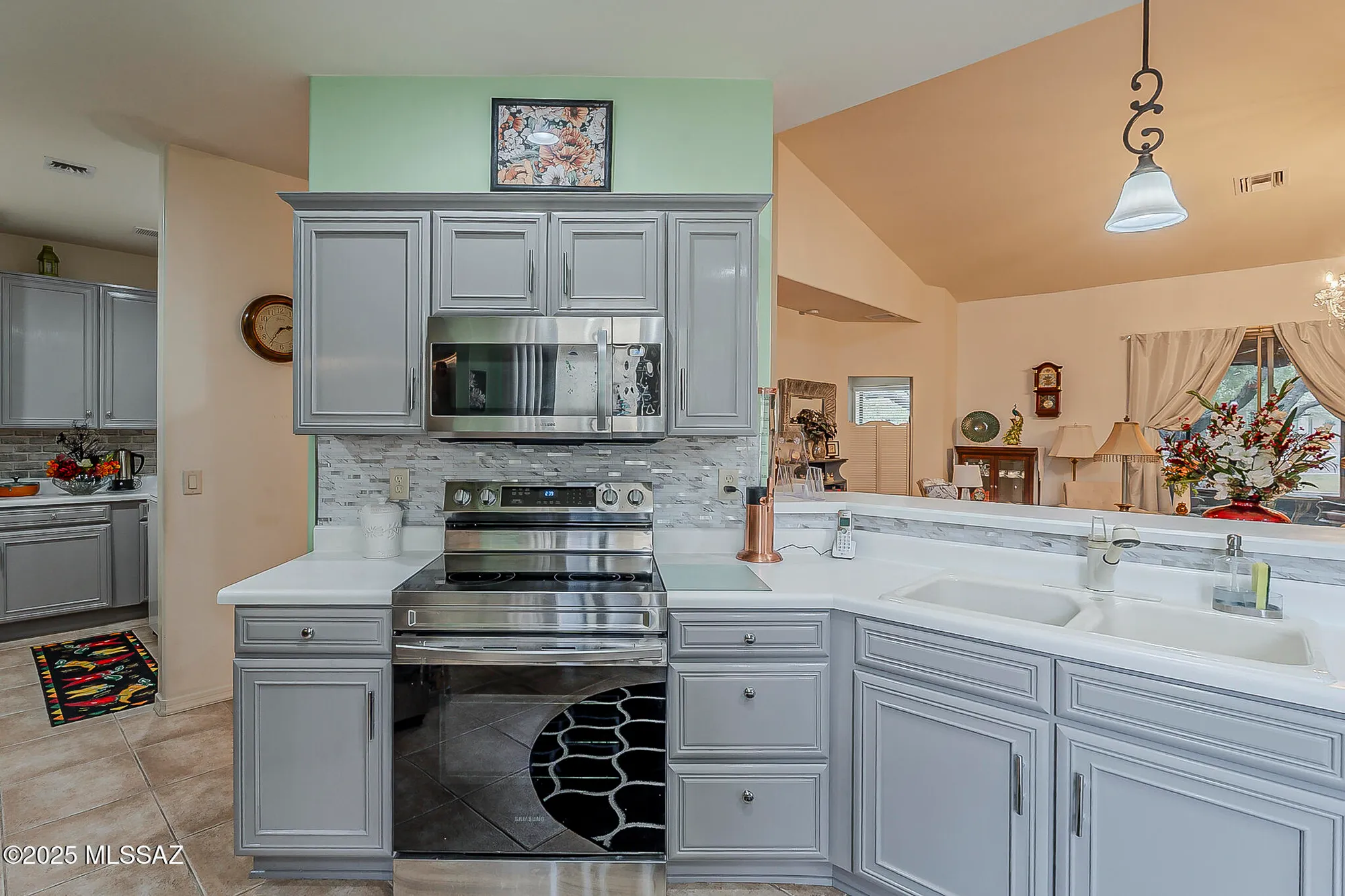 Property Slideshow image 17 of 45 | 490 w moorwood st, Green Valley, AZ, 85614
