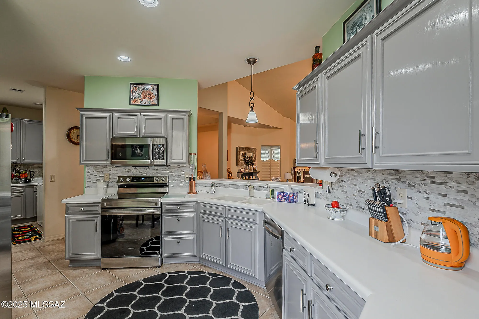 Property Slideshow image 18 of 45 | 490 w moorwood st, Green Valley, AZ, 85614