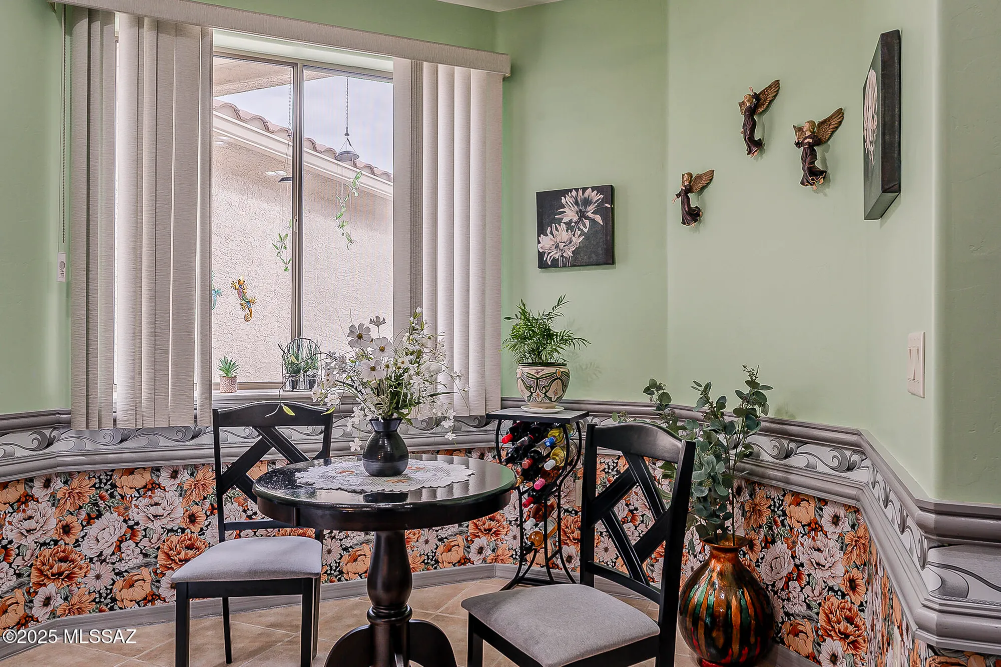 Property Slideshow image 19 of 45 | 490 w moorwood st, Green Valley, AZ, 85614