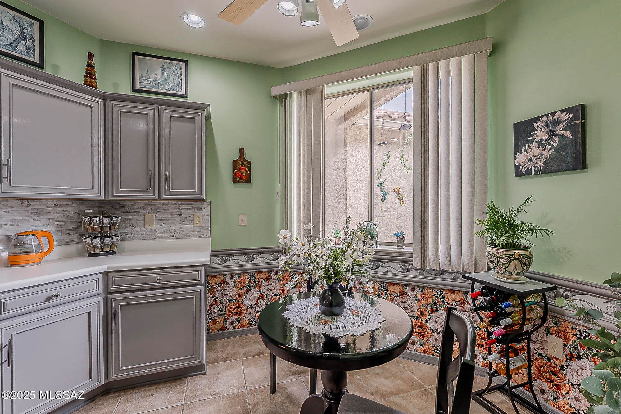 Property Slideshow image 20 of 45 | 490 w moorwood st, Green Valley, AZ, 85614