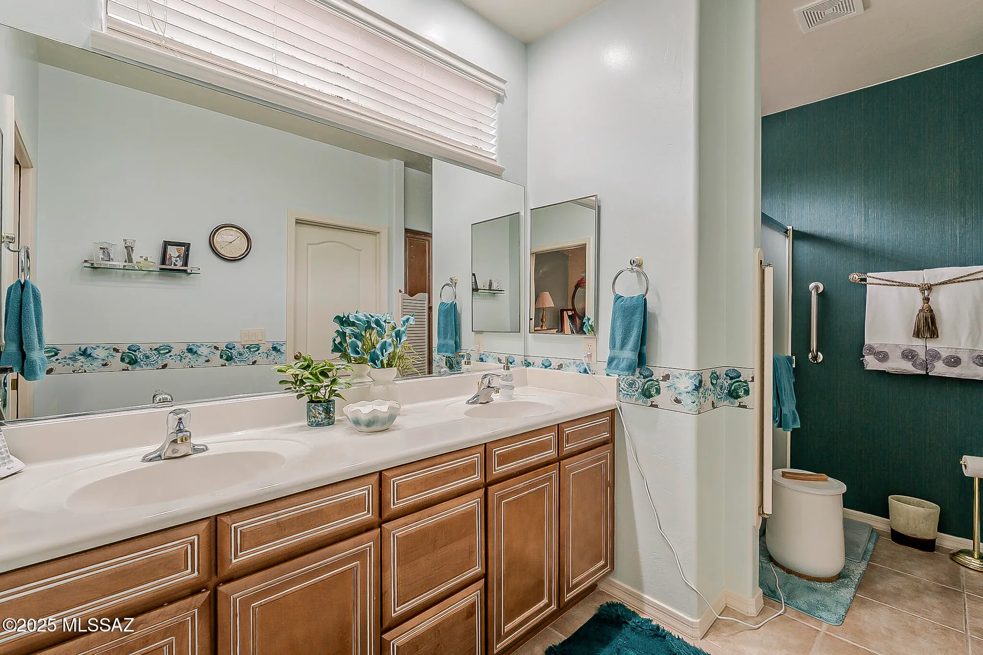Property Slideshow image 24 of 45 | 490 w moorwood st, Green Valley, AZ, 85614
