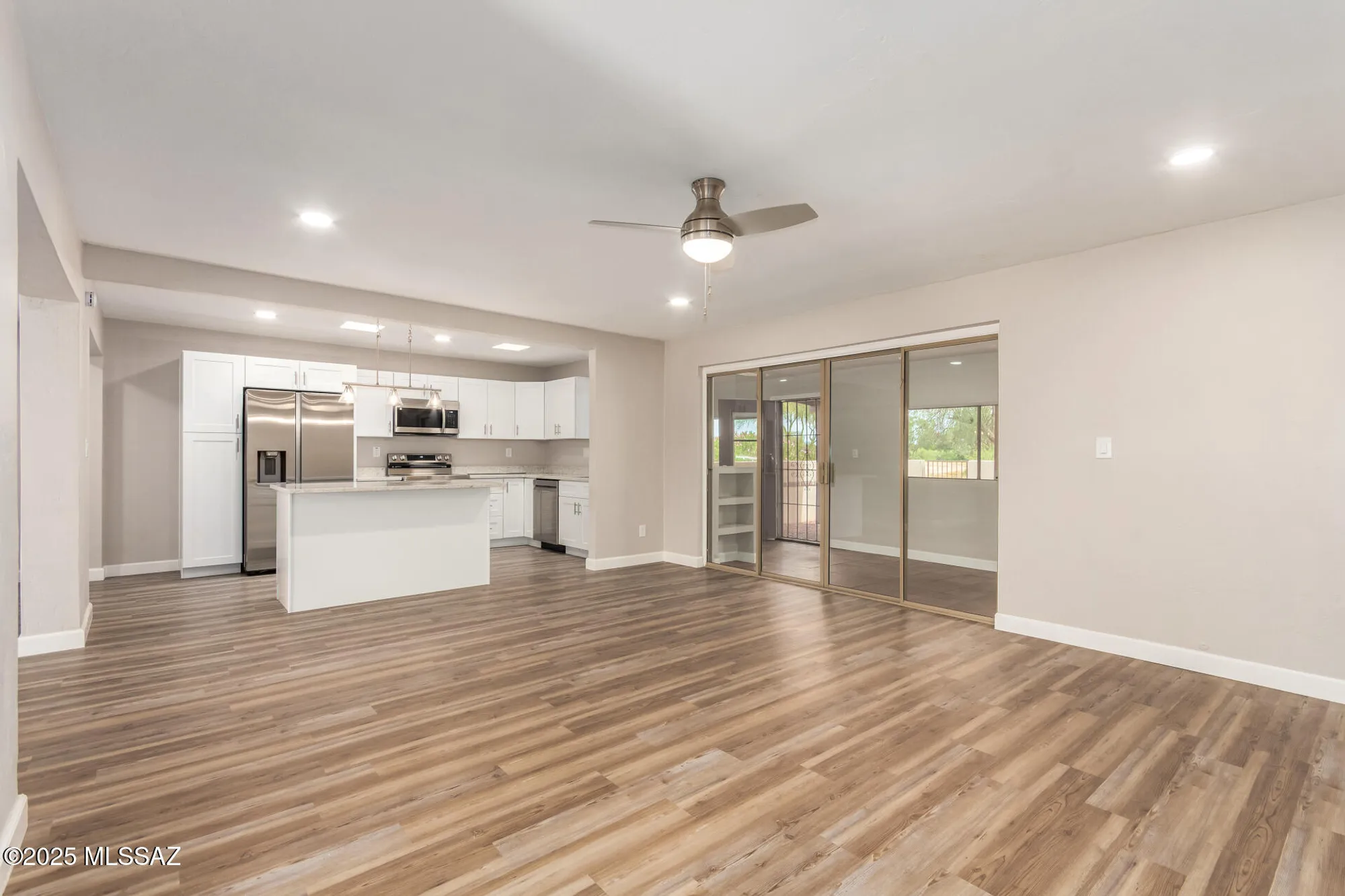 Property Slideshow image 2 of 27 | 481 e paseo chuparosas, Green Valley, AZ, 85614