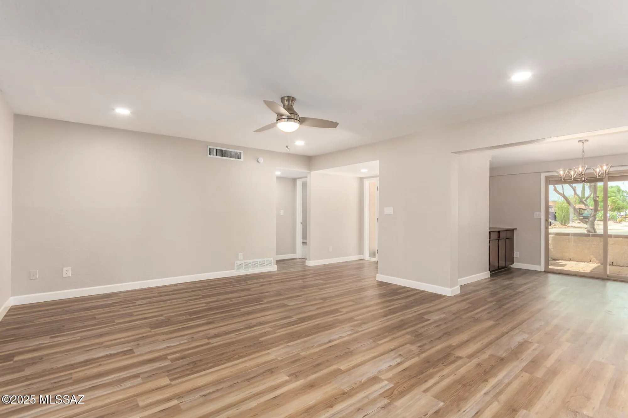 Property Slideshow image 4 of 27 | 481 e paseo chuparosas, Green Valley, AZ, 85614