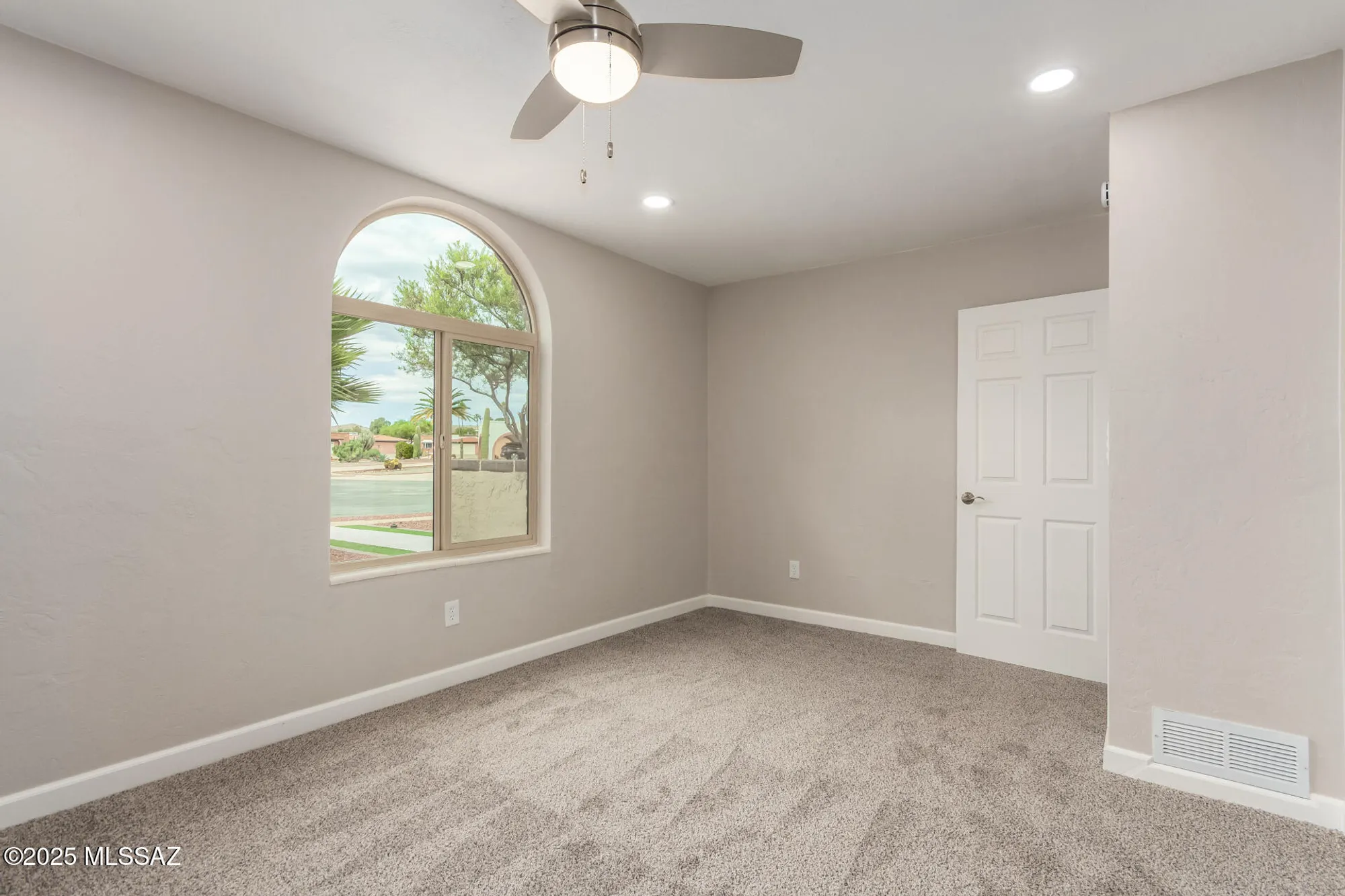 Property Slideshow image 15 of 27 | 481 e paseo chuparosas, Green Valley, AZ, 85614