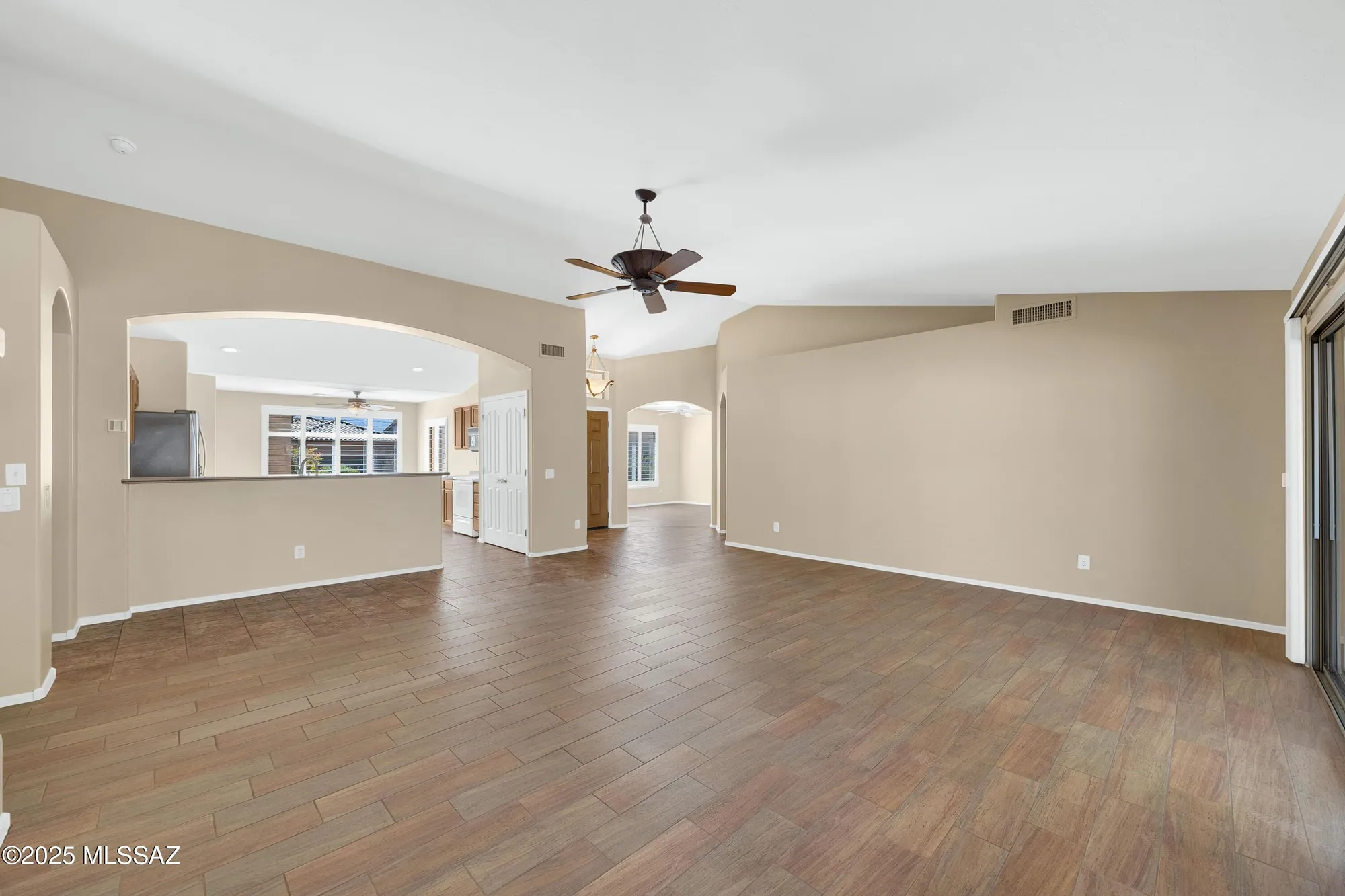 Property Slideshow image 11 of 50 | 38482 s sand crest dr, Saddlebrooke, AZ, 85739
