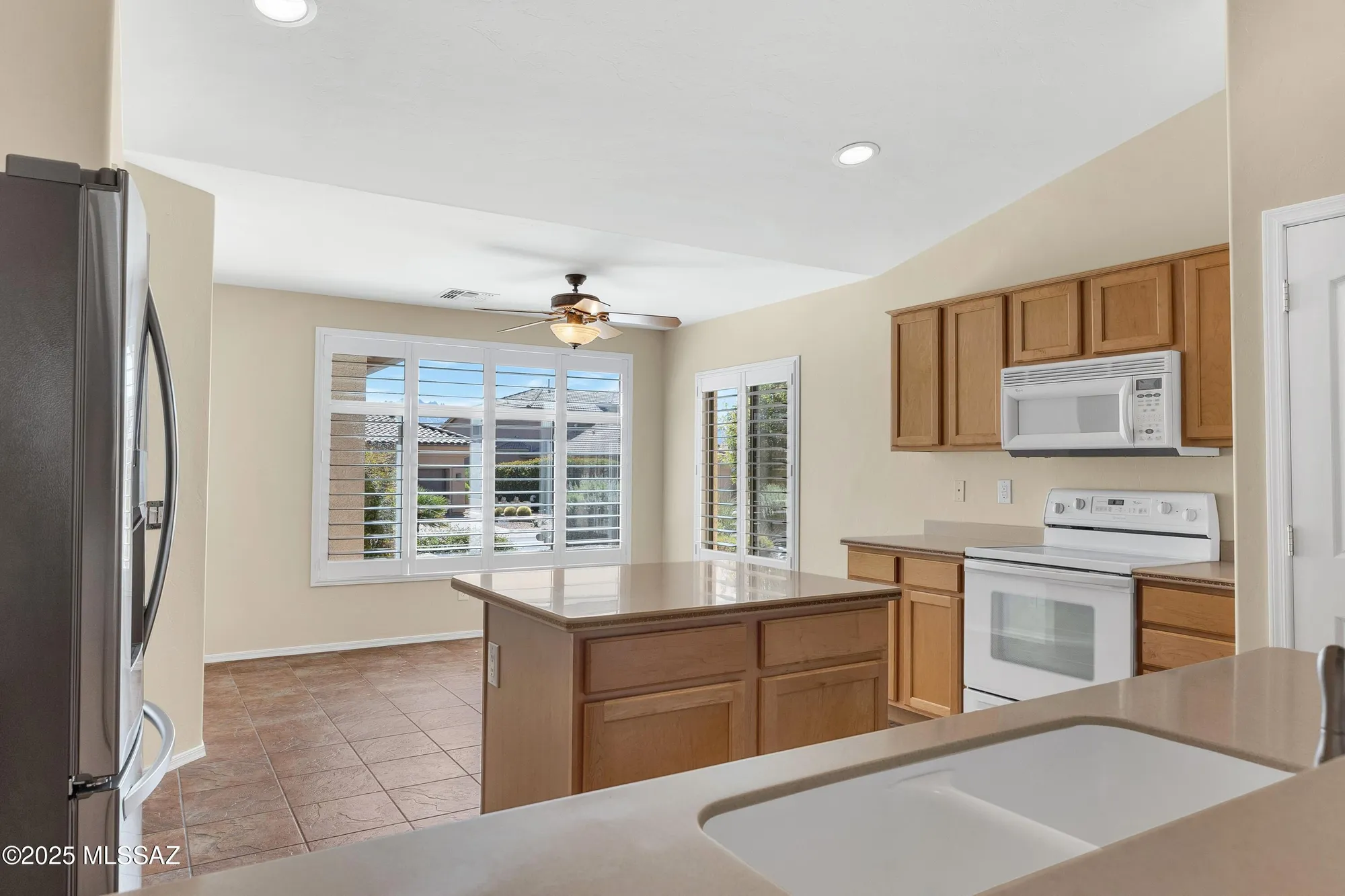 Property Slideshow image 15 of 50 | 38482 s sand crest dr, Saddlebrooke, AZ, 85739
