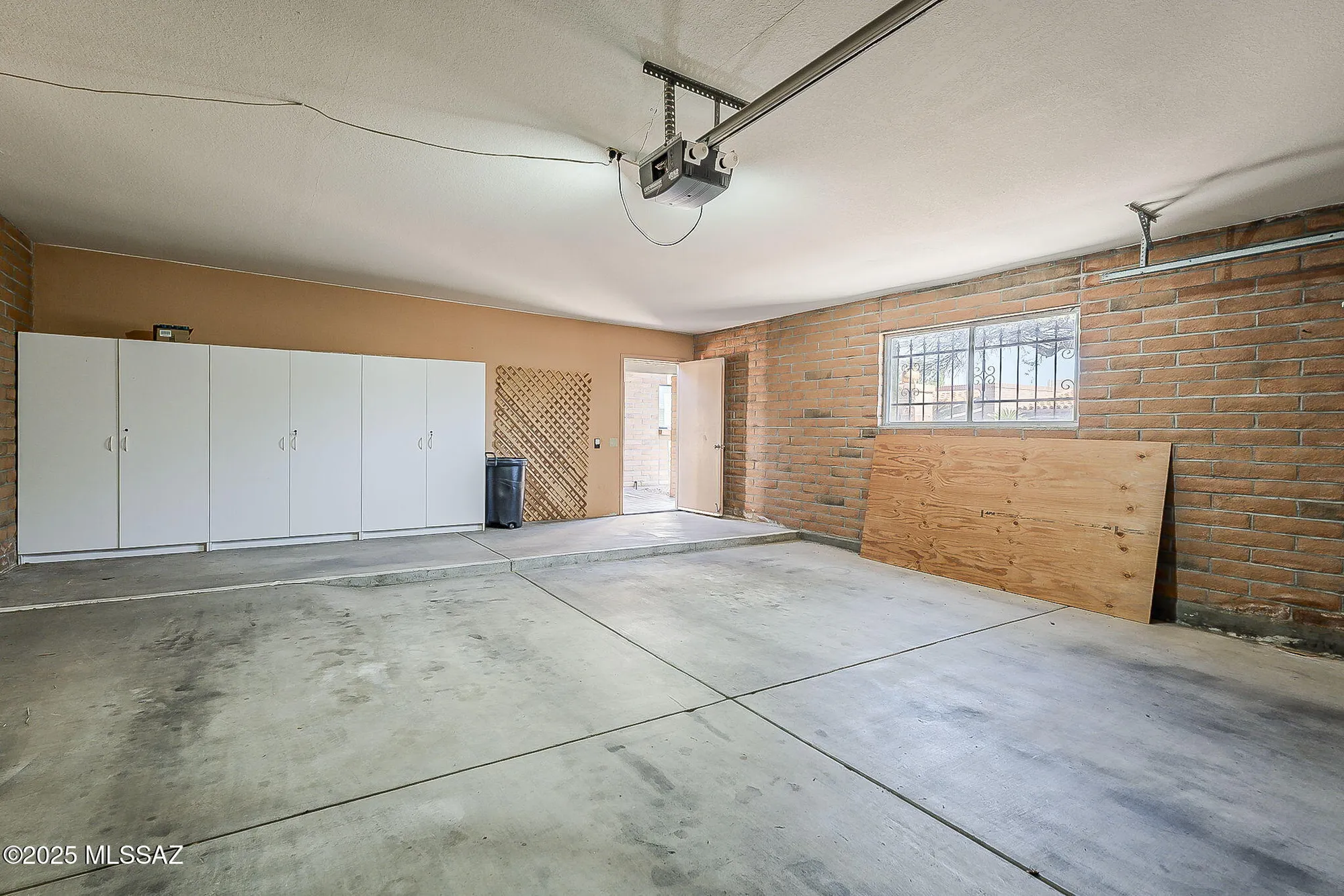 Property Slideshow image 33 of 47 | 924 w desert hills dr, Green Valley, AZ, 85622