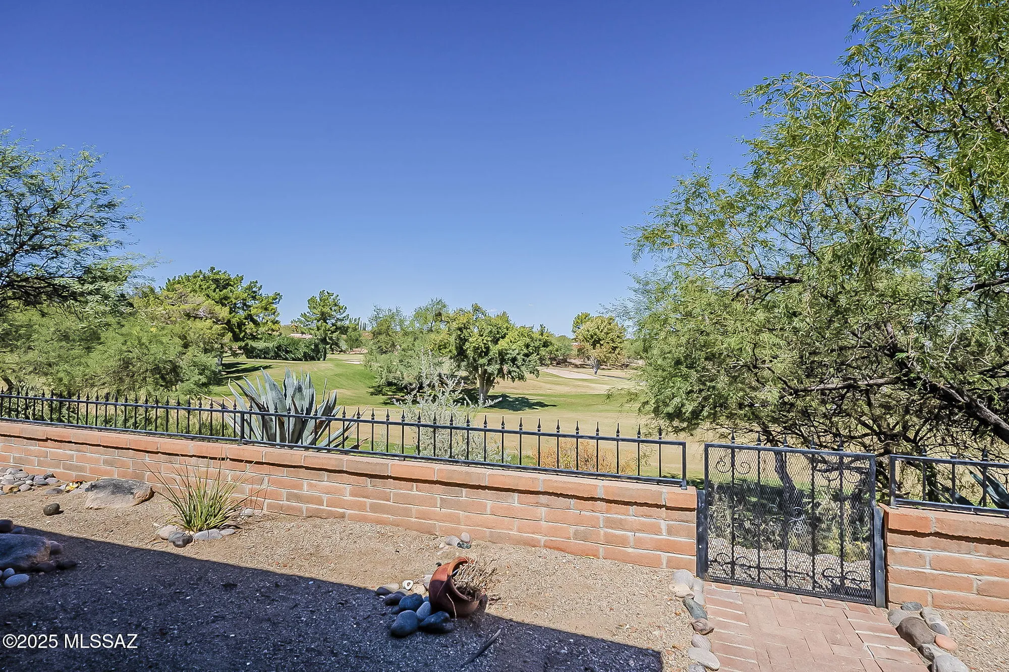 Property Slideshow image 42 of 47 | 924 w desert hills dr, Green Valley, AZ, 85622