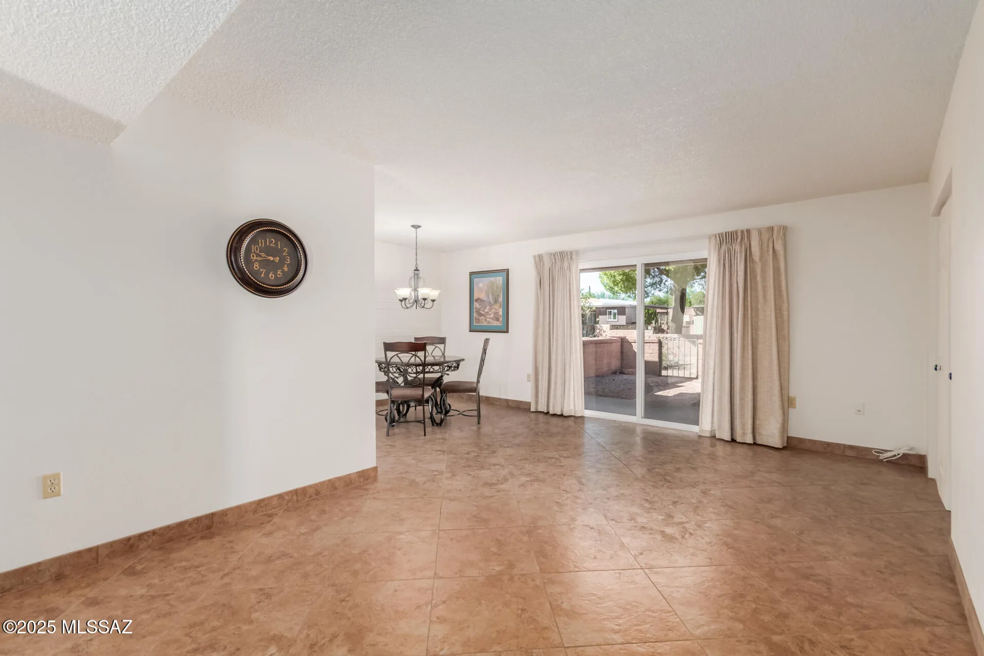 Property Slideshow image 4 of 28 | 1126 s alpine cir, Green Valley, AZ, 85614