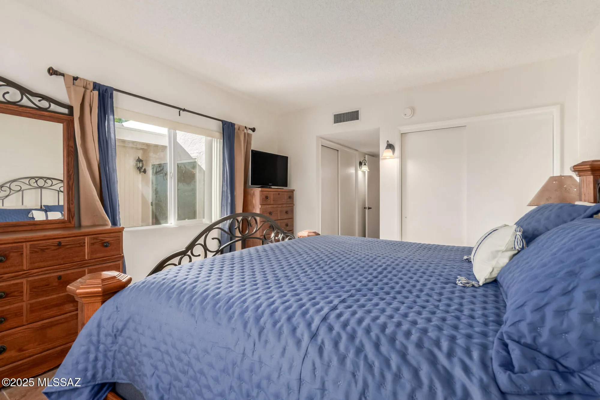 Property Slideshow image 14 of 28 | 1126 s alpine cir, Green Valley, AZ, 85614