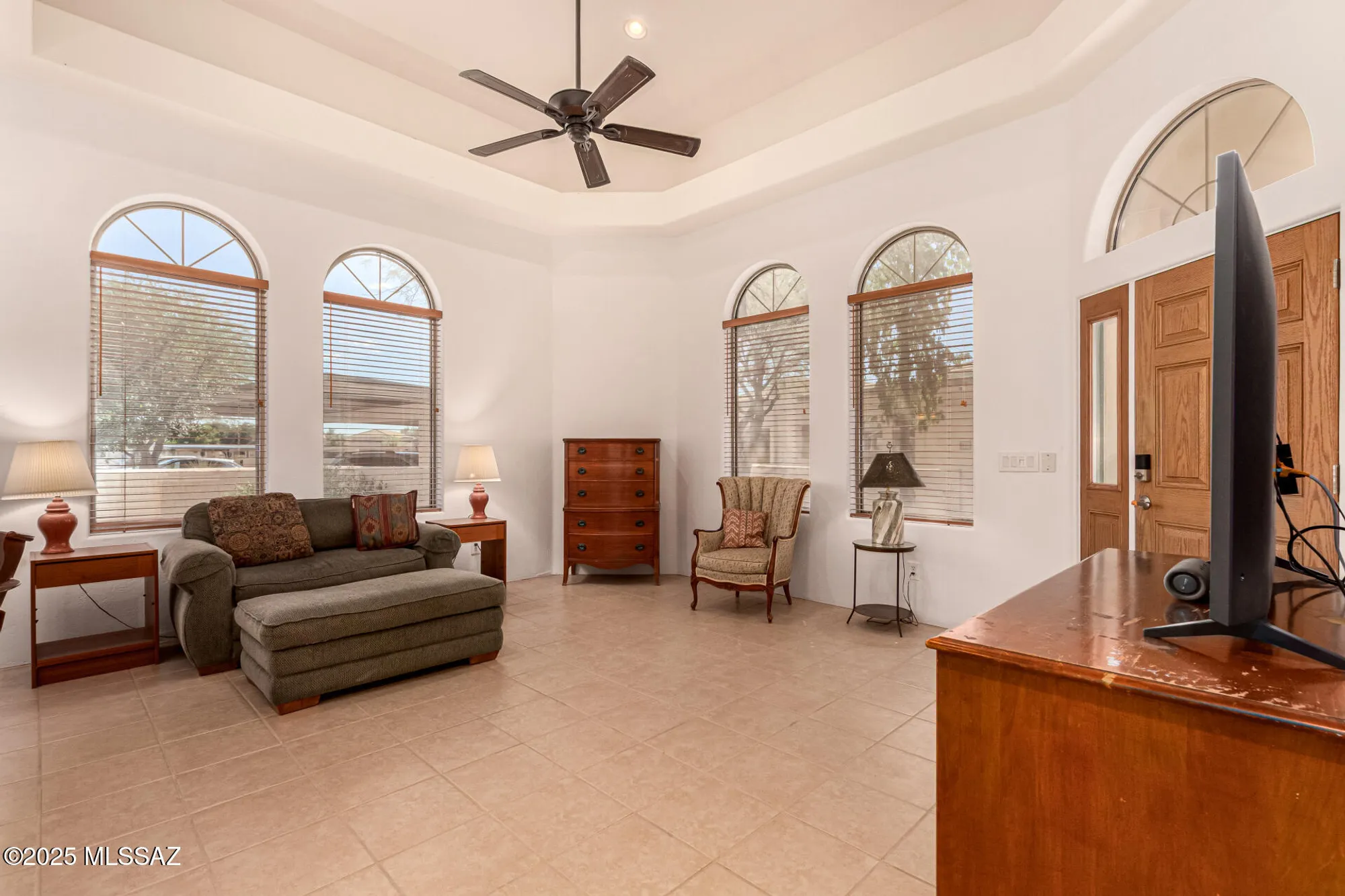 Property Slideshow image 5 of 41 | 2424 w via di silvio, Tucson, AZ, 85741