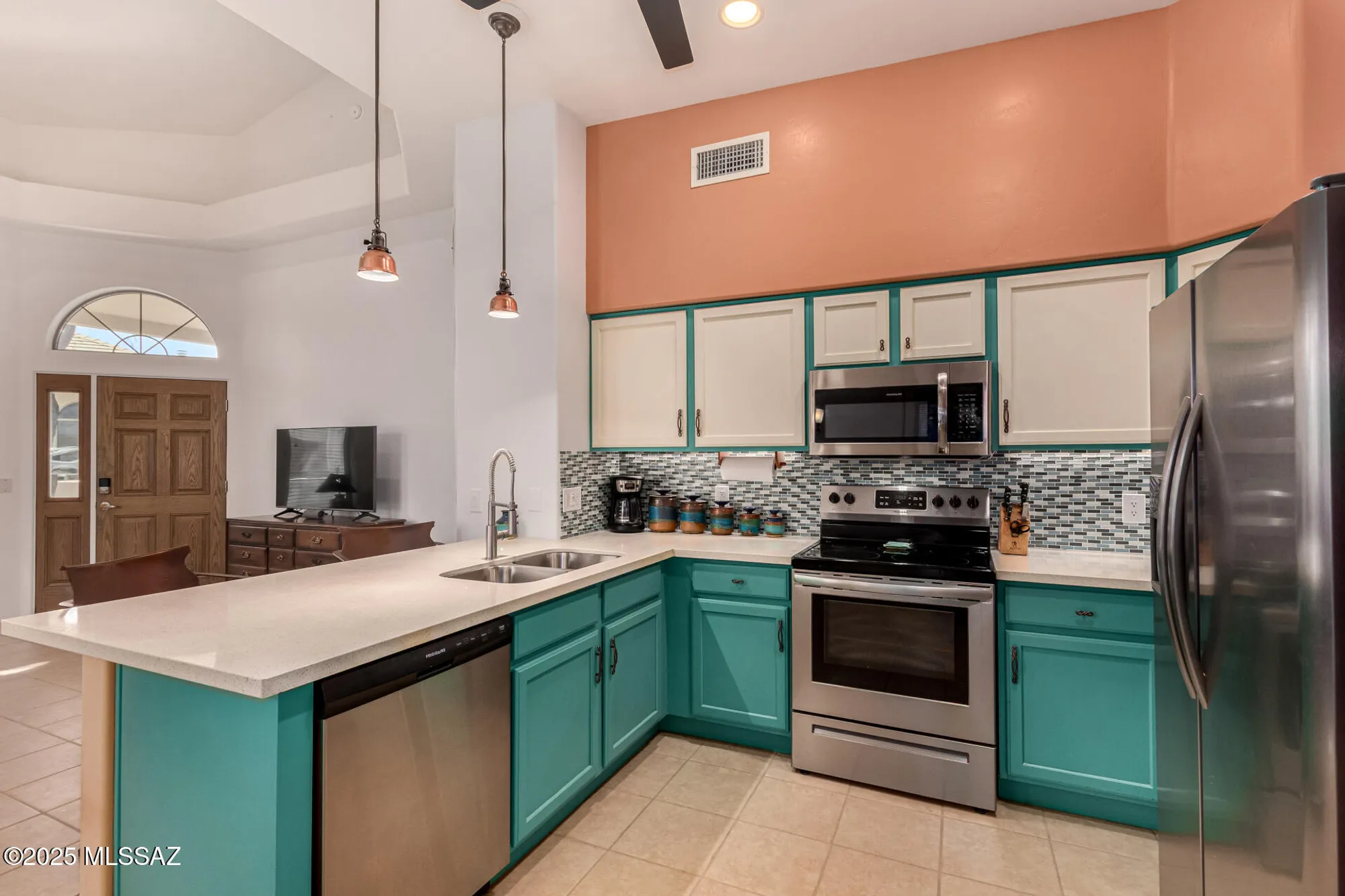 Property Slideshow image 8 of 41 | 2424 w via di silvio, Tucson, AZ, 85741