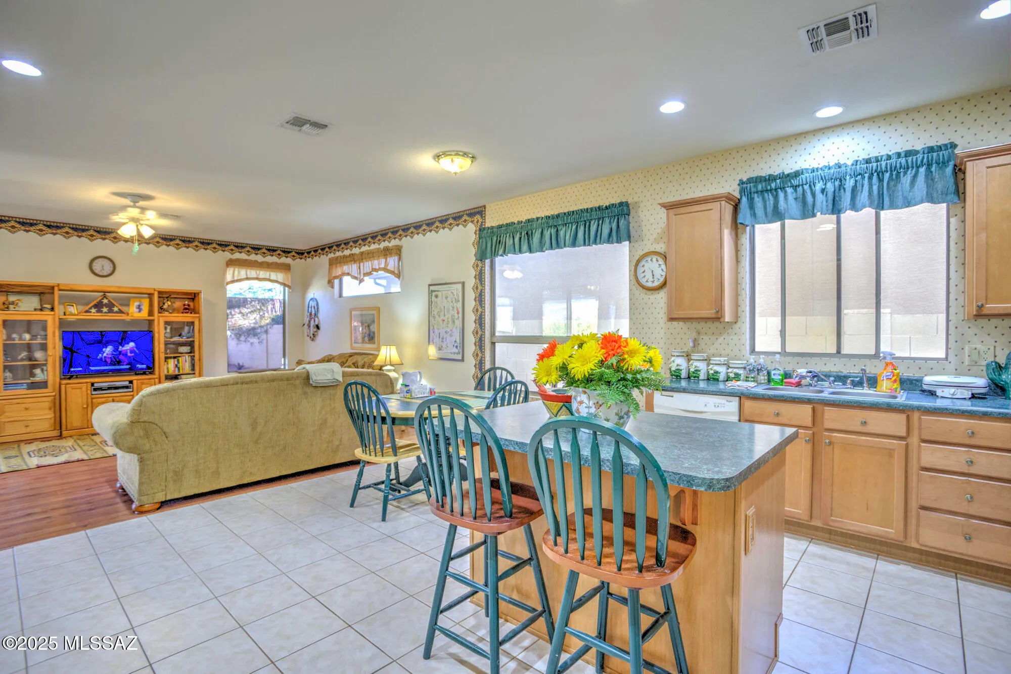 Property Slideshow image 10 of 32 | 62583 e amberwood dr, Saddlebrooke, AZ, 85739