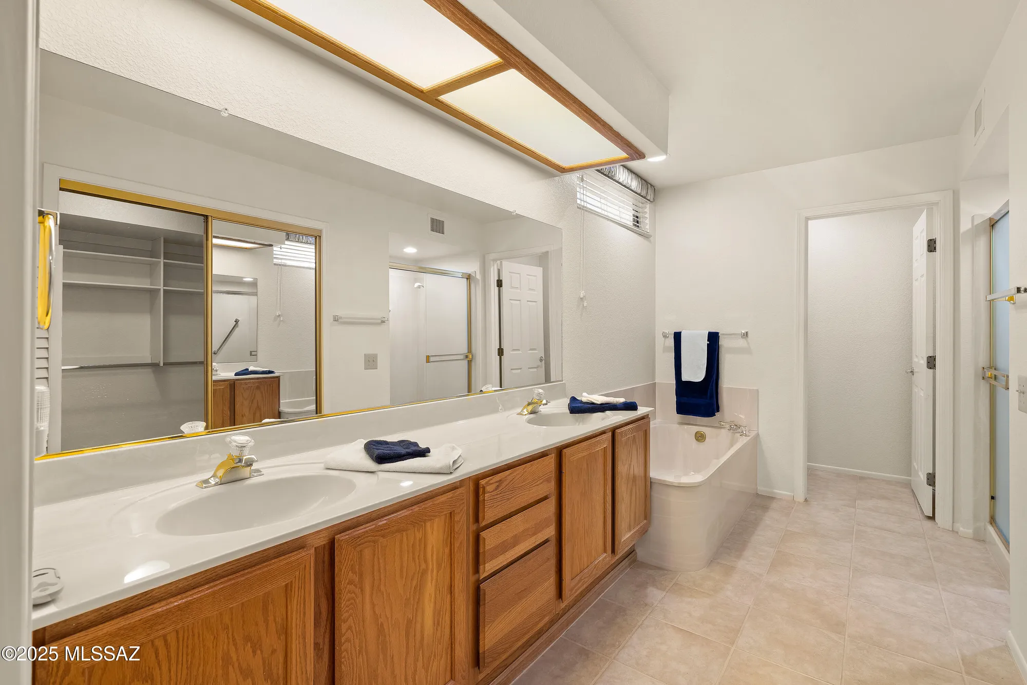 Property Slideshow image 23 of 49 | 14331 n copperstone dr, Oro Valley, AZ, 85755