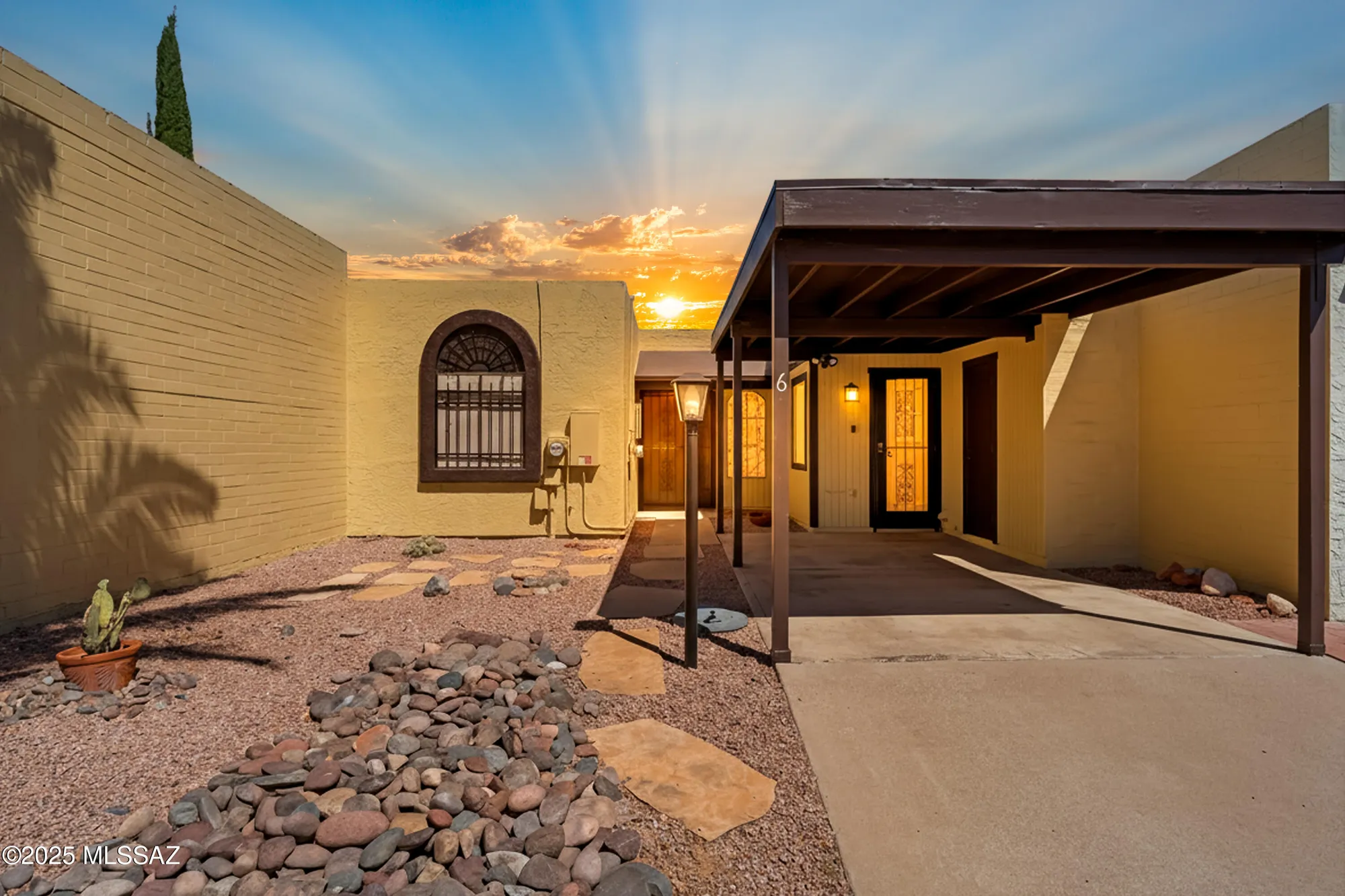 Property Slideshow image 2 of 28 | 6 w calle del chancero, Green Valley, AZ, 85614
