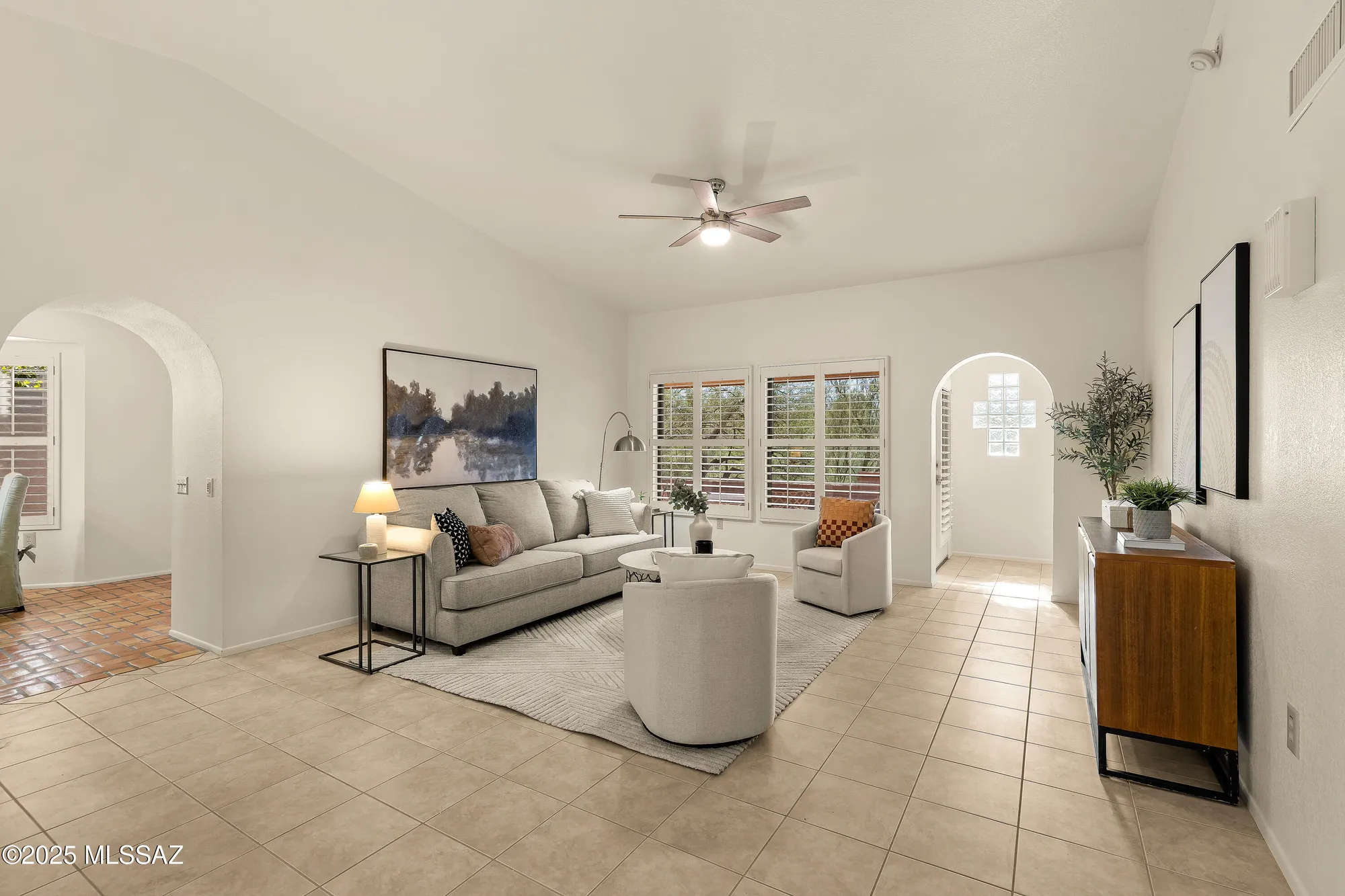 Property Slideshow image 8 of 49 | 14331 n copperstone dr, Oro Valley, AZ, 85755