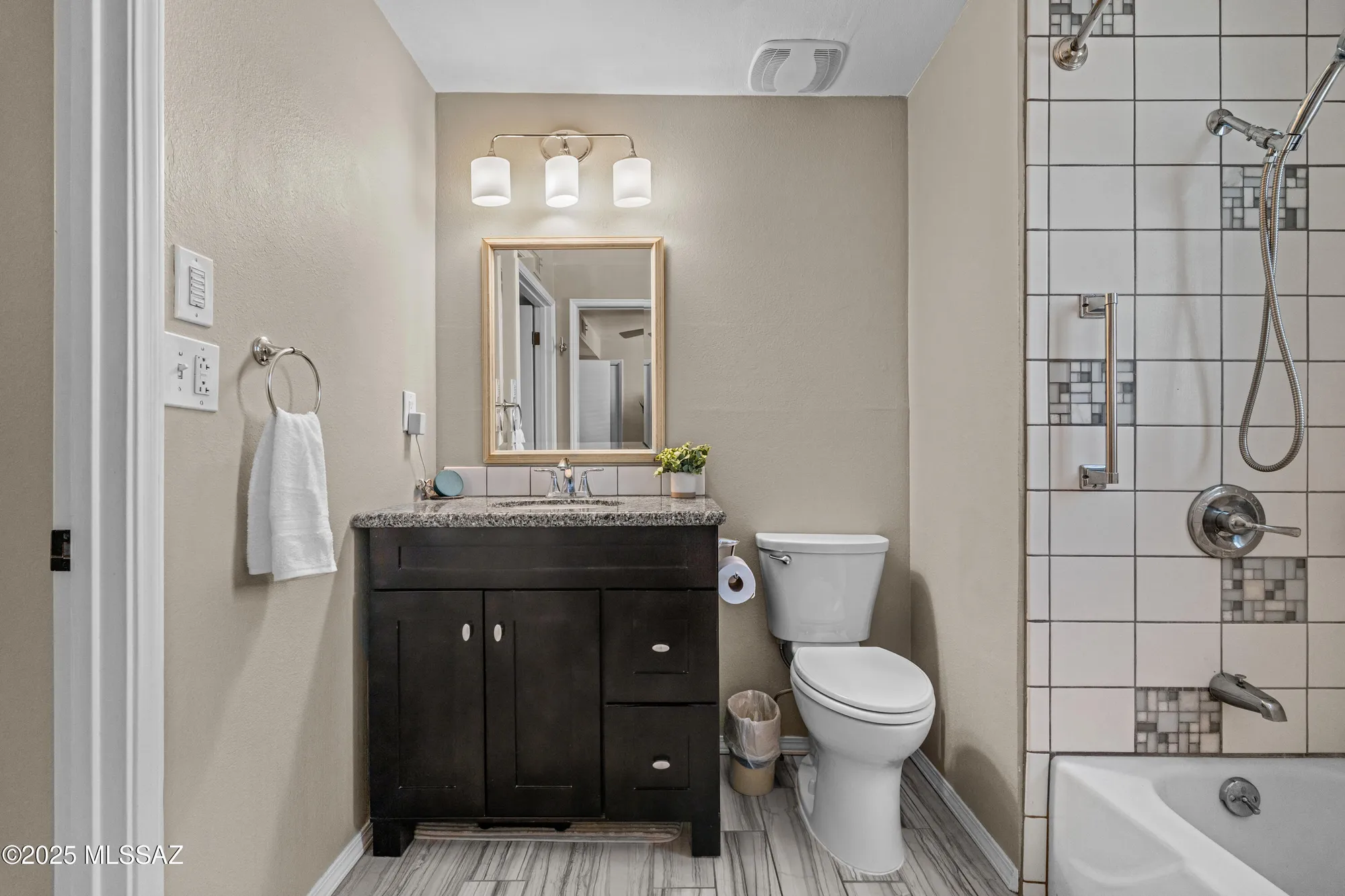 Property Slideshow image 16 of 30 | 381 s paseo lobo d, Green Valley, AZ, 85614