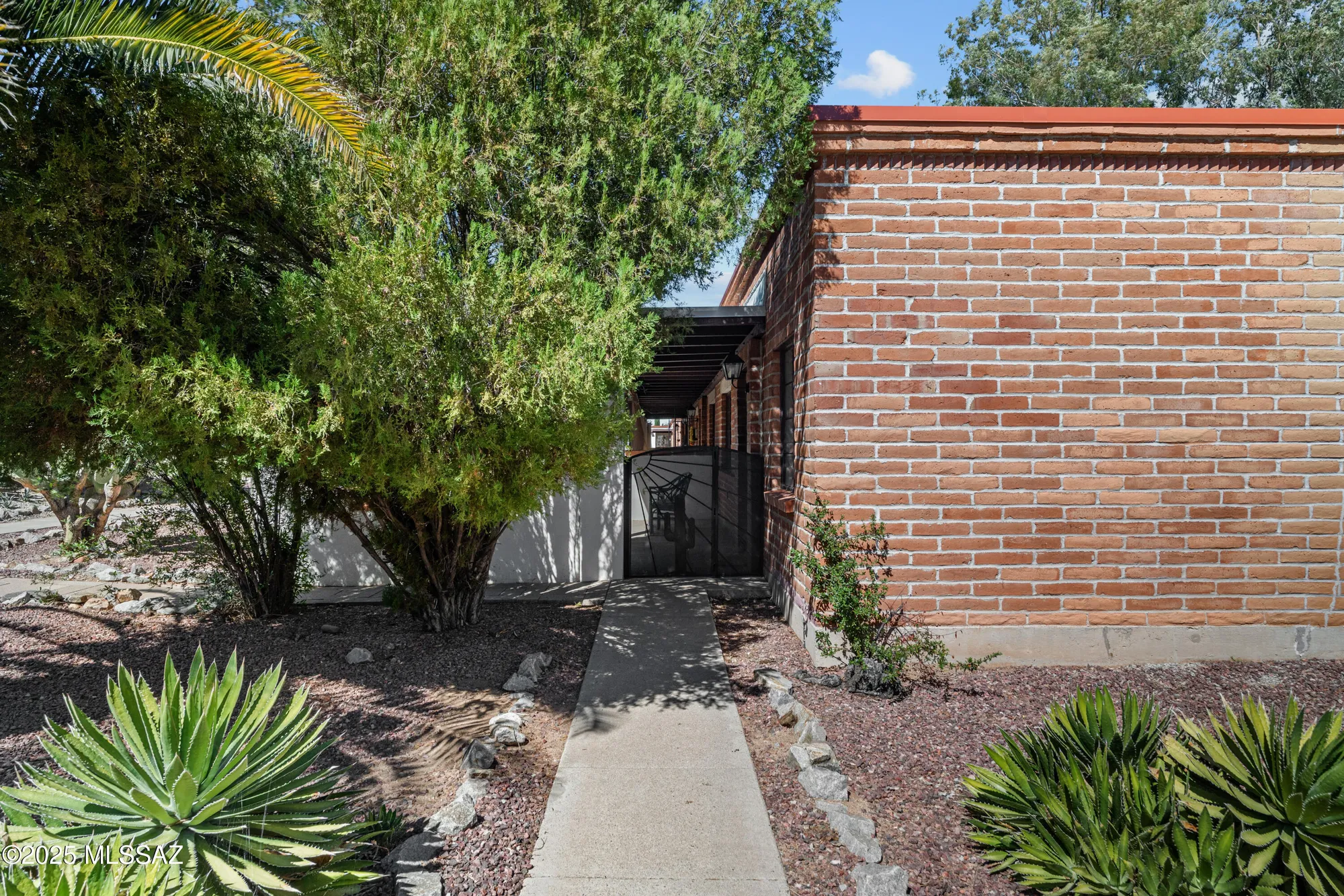 Property Slideshow image 22 of 30 | 381 s paseo lobo d, Green Valley, AZ, 85614