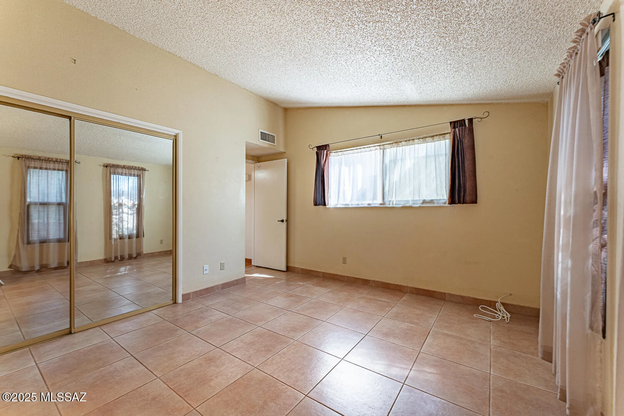 Property Slideshow image 31 of 46 | 663 s los topacios, Green Valley, AZ, 85614