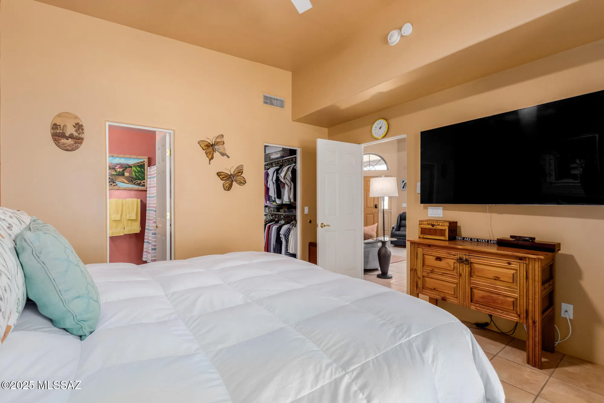 Property Slideshow image 14 of 38 | 2406 w via di silvio, Tucson, AZ, 85741