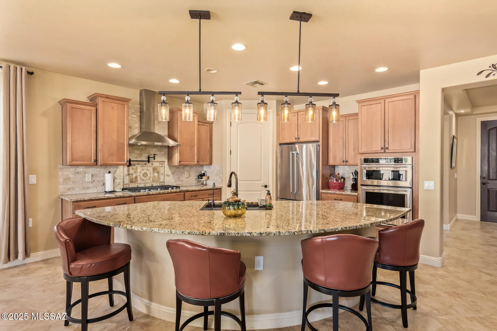 Property Slideshow image 7 of 36 | 13923 e via cerro del molino, Vail, AZ, 85641