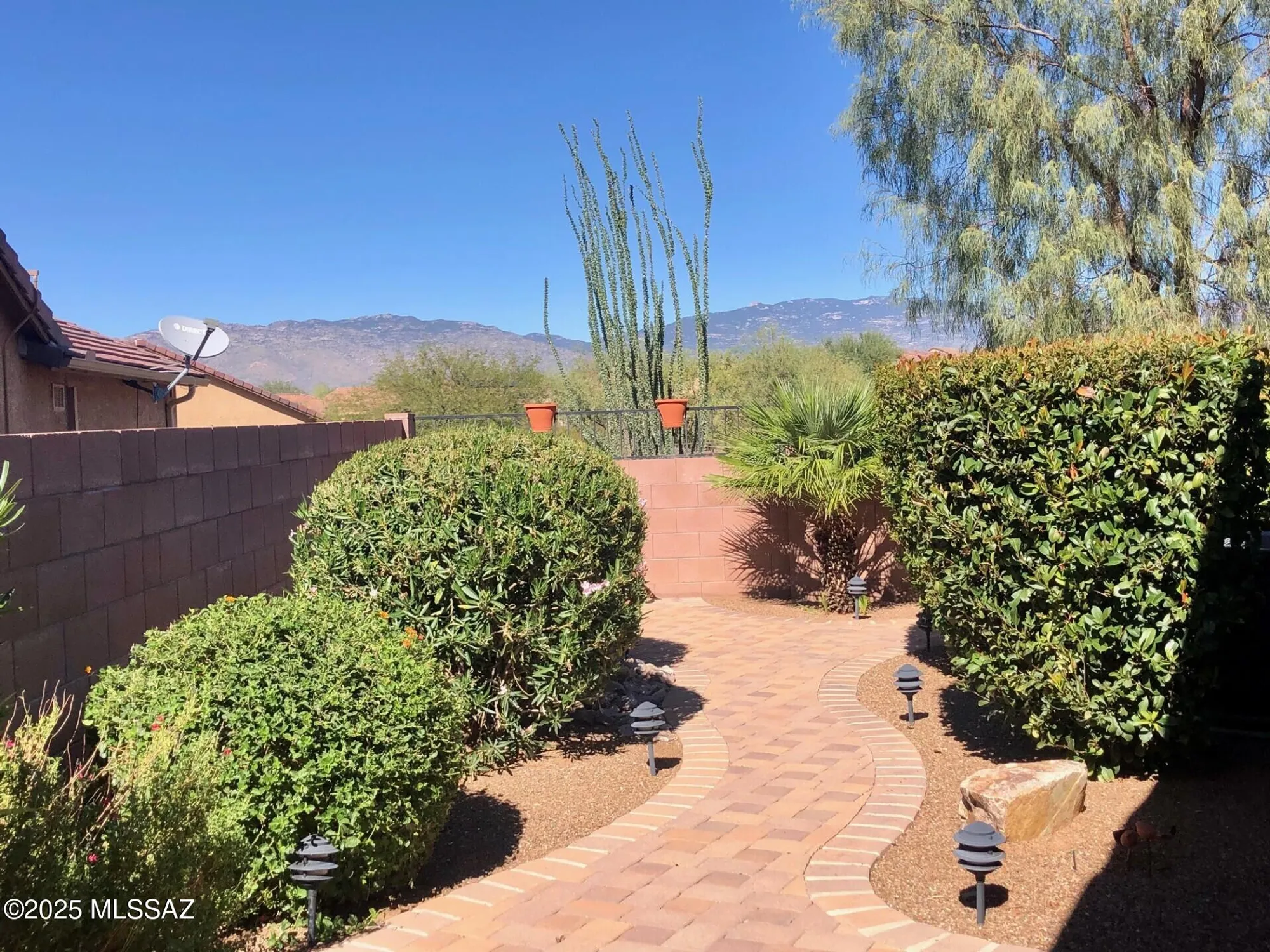 Property Slideshow image 23 of 51 | 14042 e huppenthal blvd, Vail, AZ, 85641