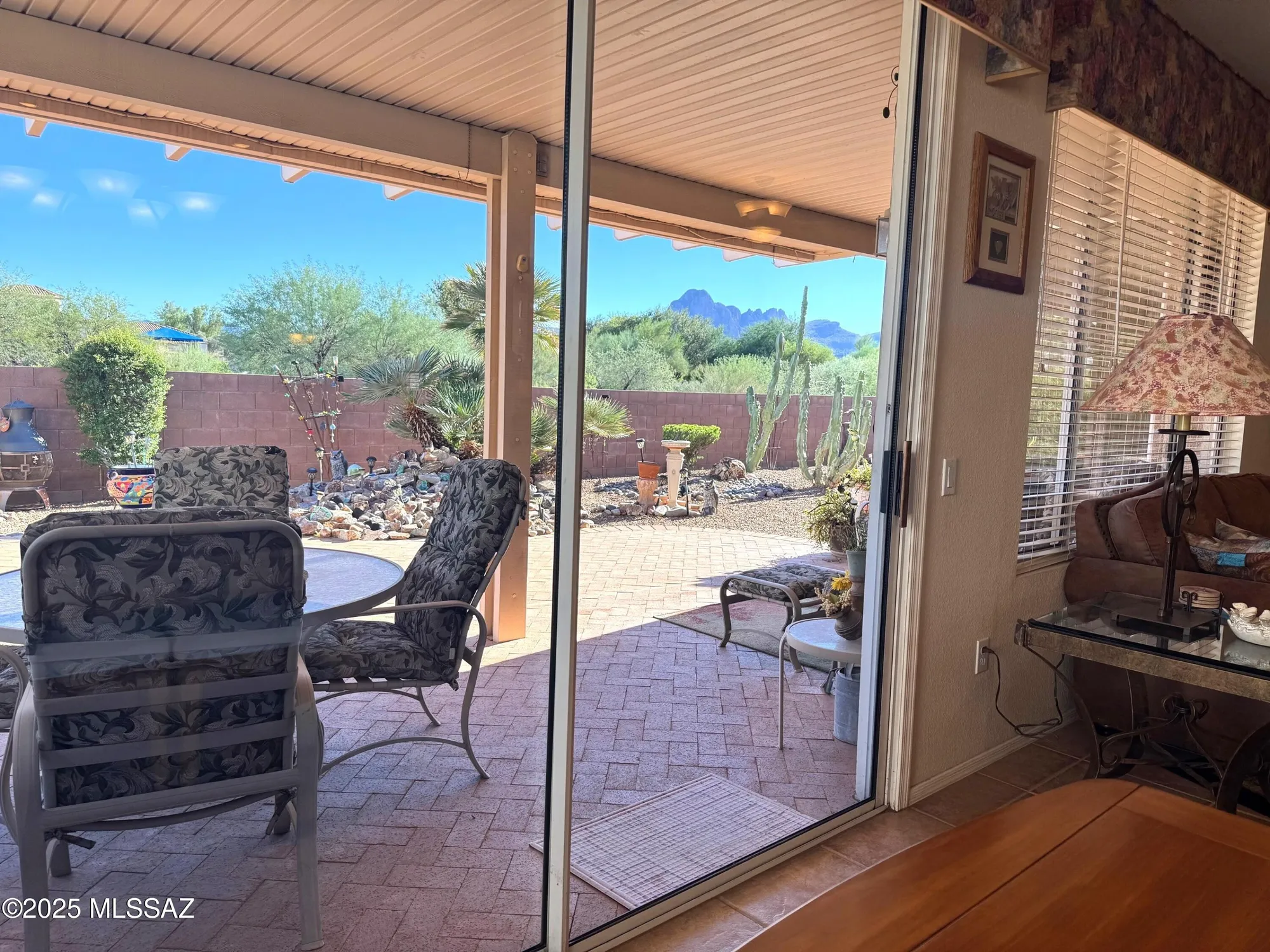 Property Slideshow image 12 of 32 | 9518 n twinkling shadows way, Tucson, AZ, 85743
