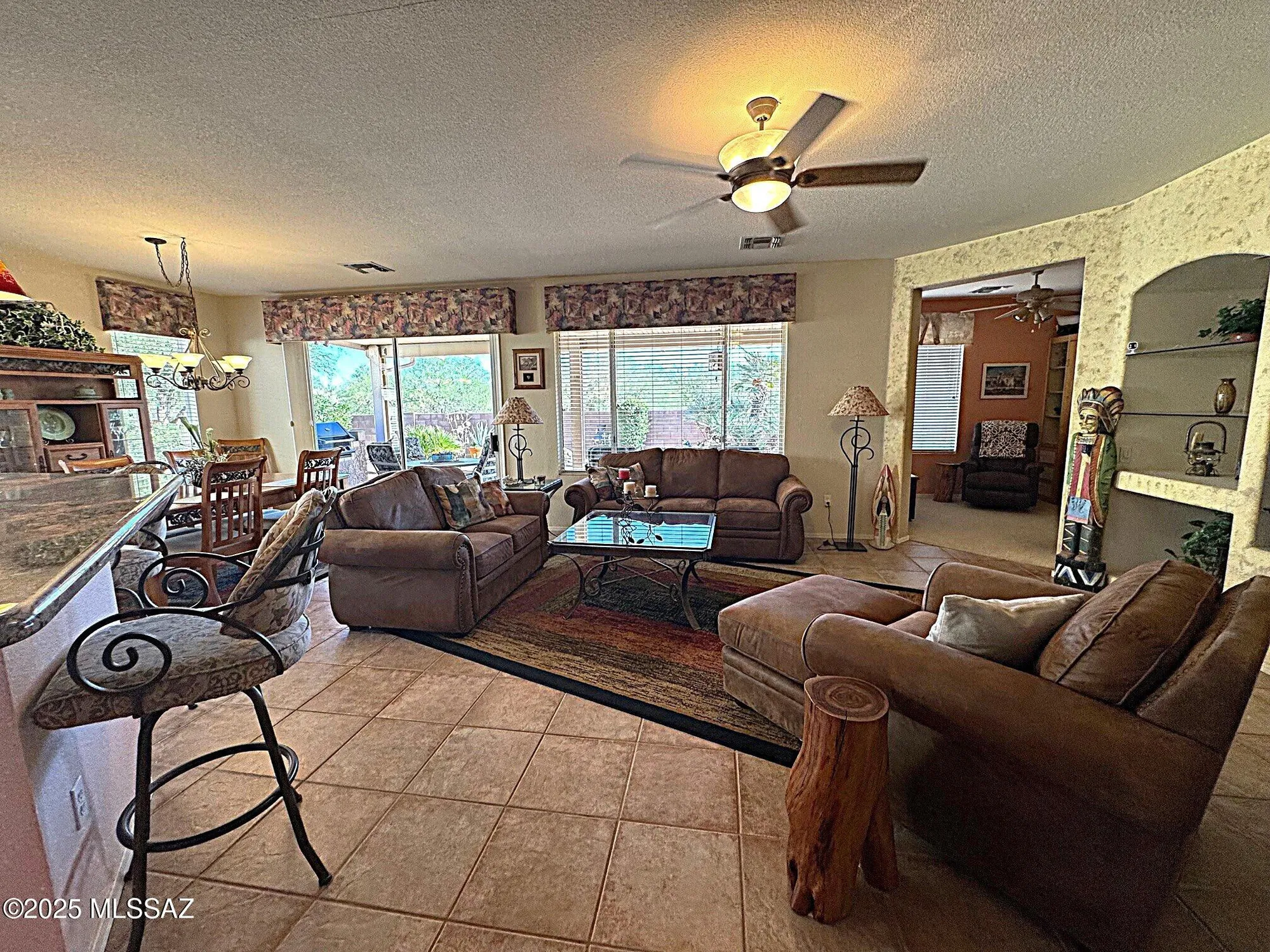 Property Slideshow image 5 of 32 | 9518 n twinkling shadows way, Tucson, AZ, 85743