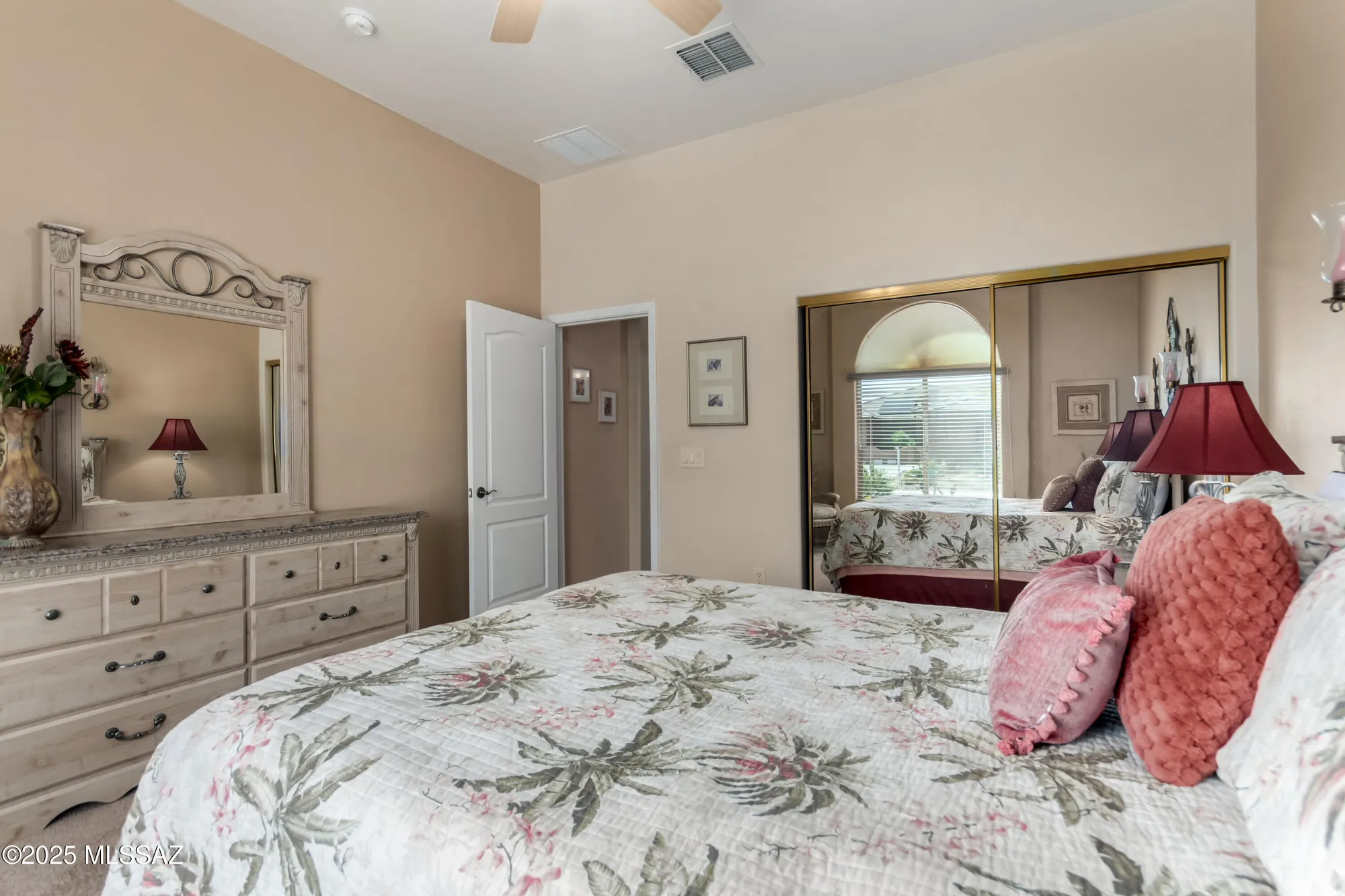 Property Slideshow image 19 of 29 | 5814 s turquoise canyon dr, Green Valley, AZ, 85622