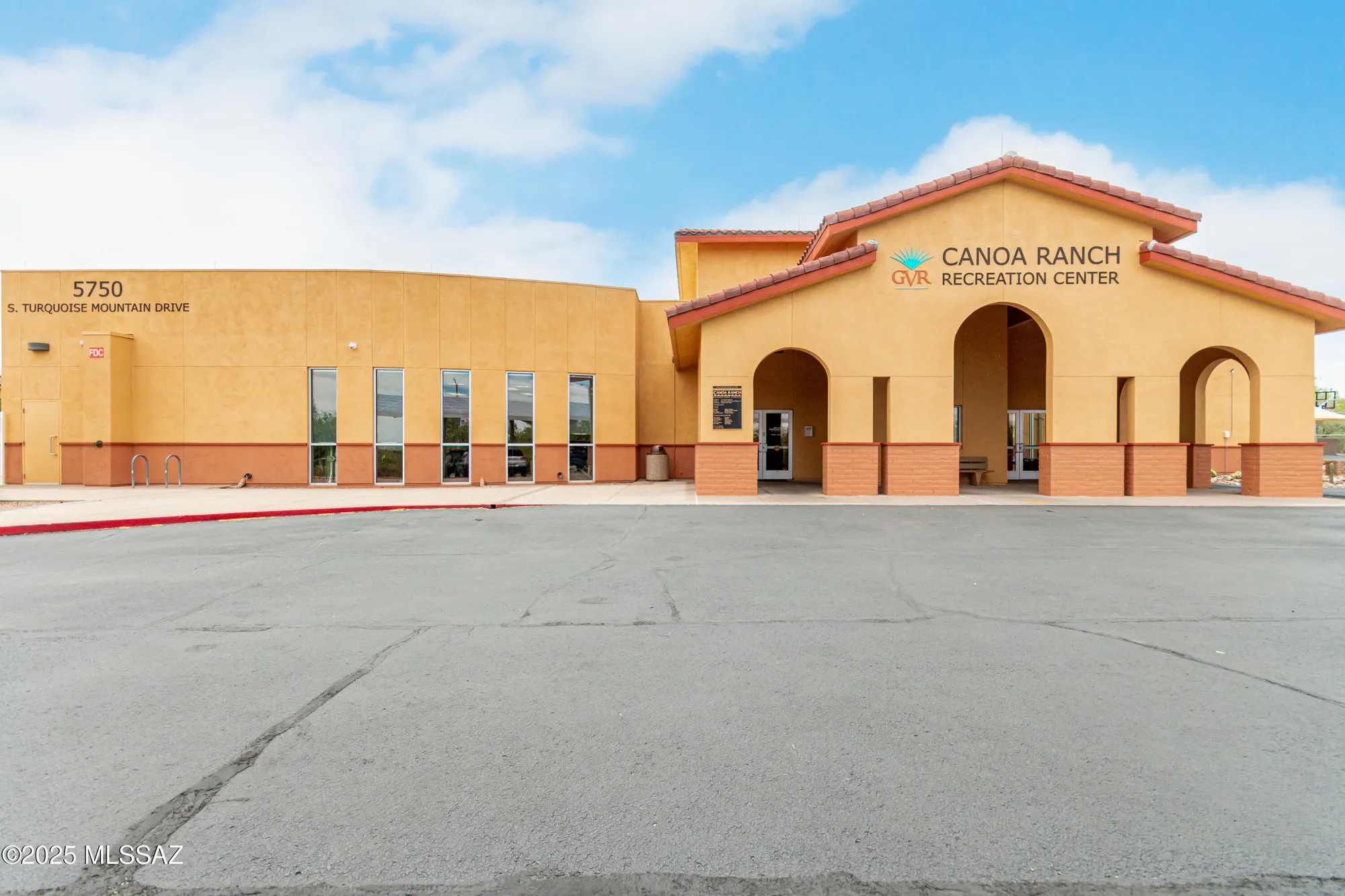 Property Slideshow image 25 of 29 | 5814 s turquoise canyon dr, Green Valley, AZ, 85622