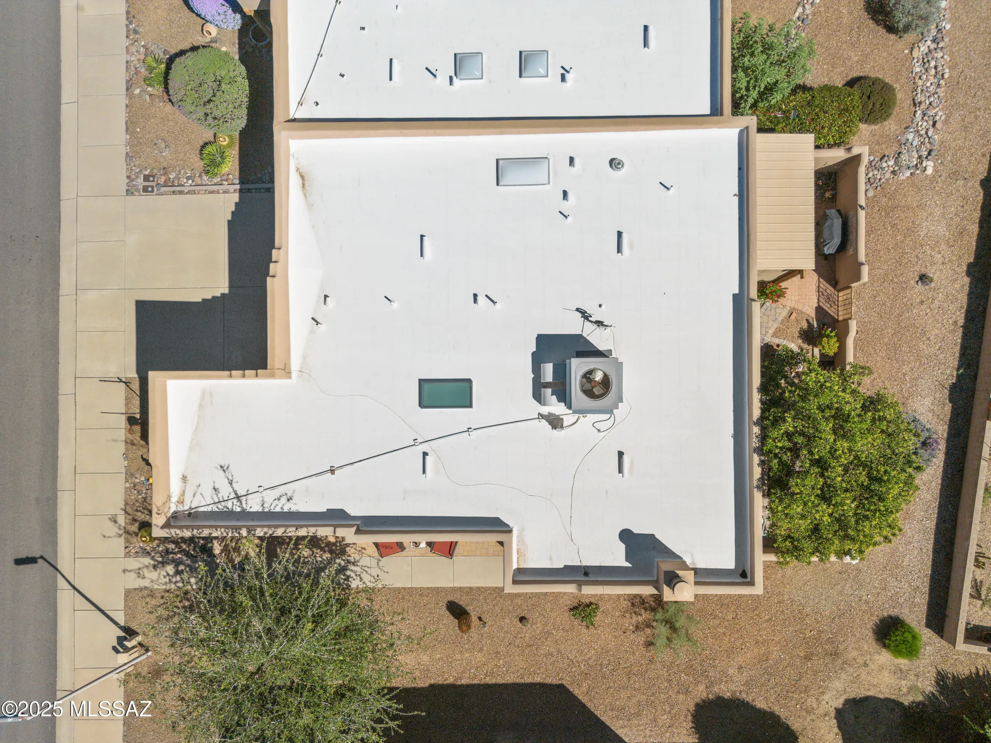 Property Slideshow image 3 of 39 | 3717 s camino del cefiro, Green Valley, AZ, 85614