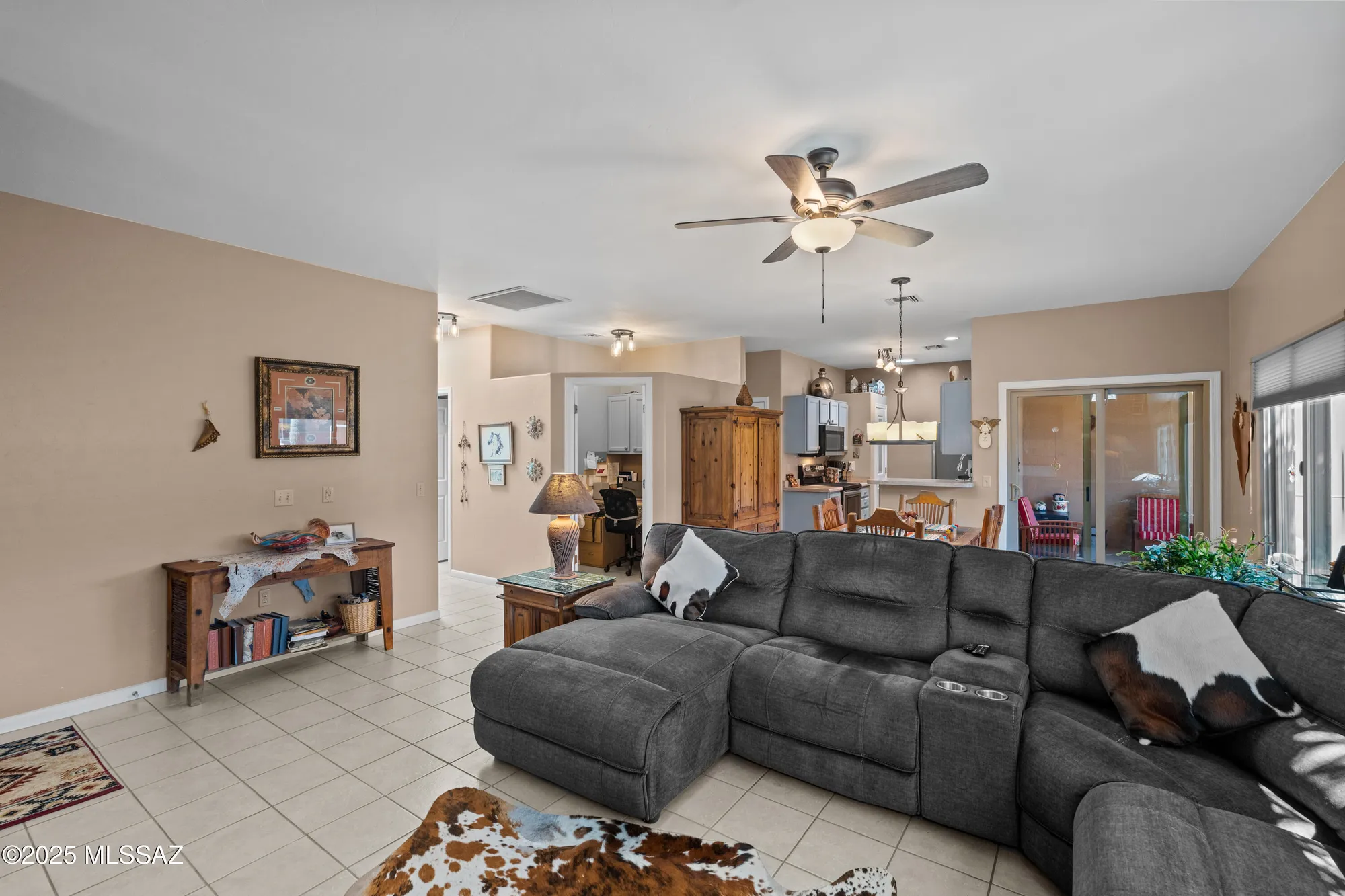 Property Slideshow image 8 of 39 | 3717 s camino del cefiro, Green Valley, AZ, 85614