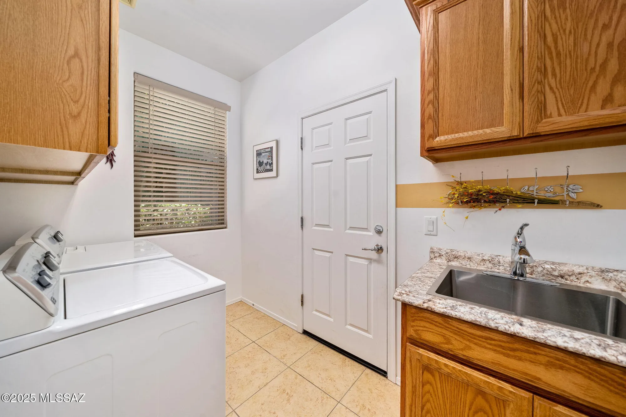 Property Slideshow image 25 of 51 | 13872 e carruthers st, Vail, AZ, 85641
