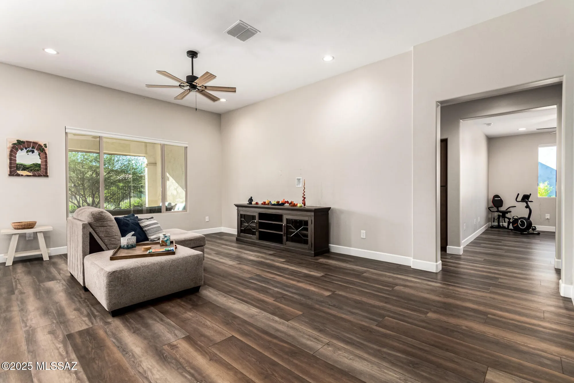 Property Slideshow image 13 of 51 | 30970 s obsidian dr, Oracle, AZ, 85623