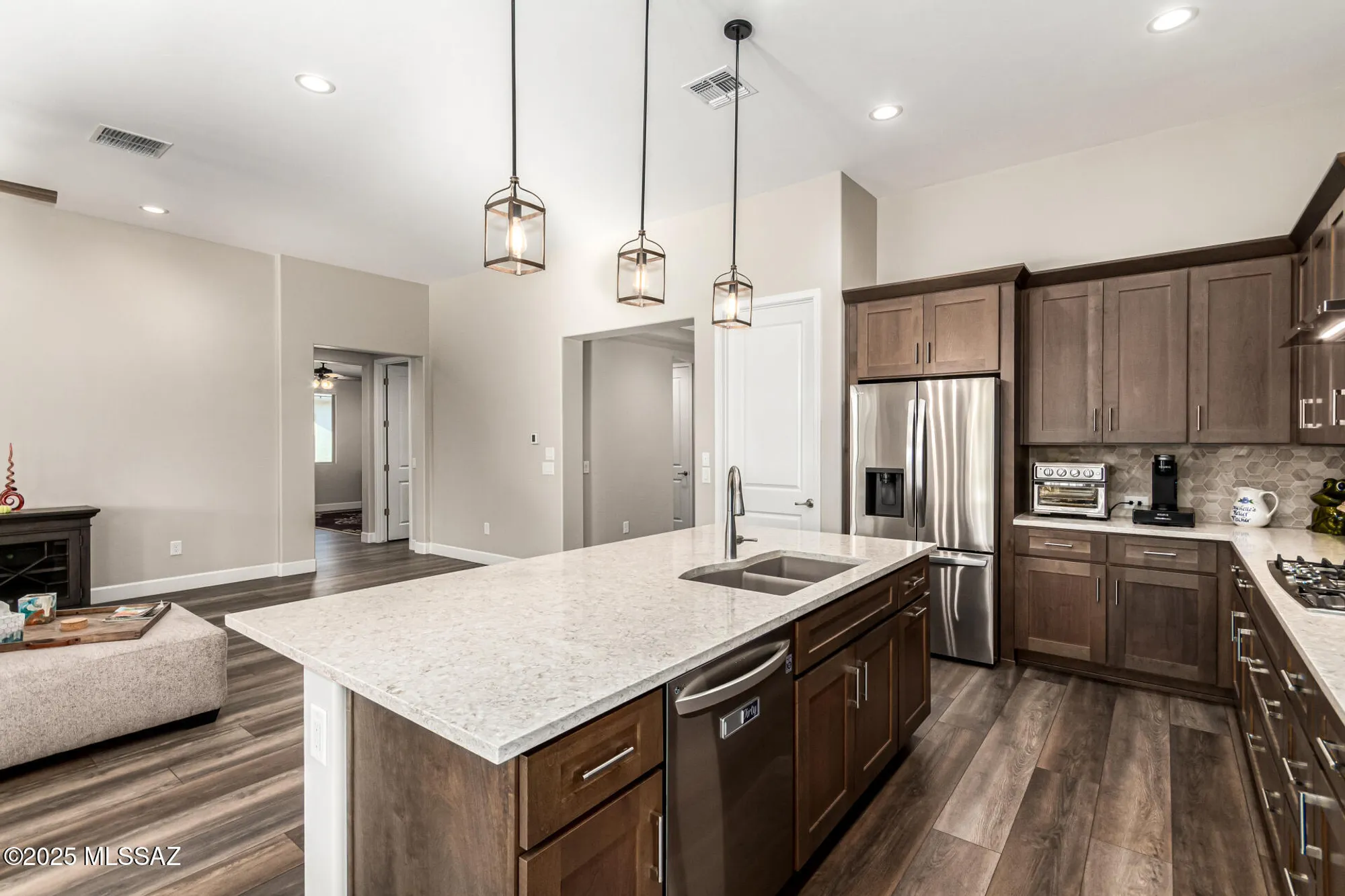 Property Slideshow image 18 of 51 | 30970 s obsidian dr, Oracle, AZ, 85623