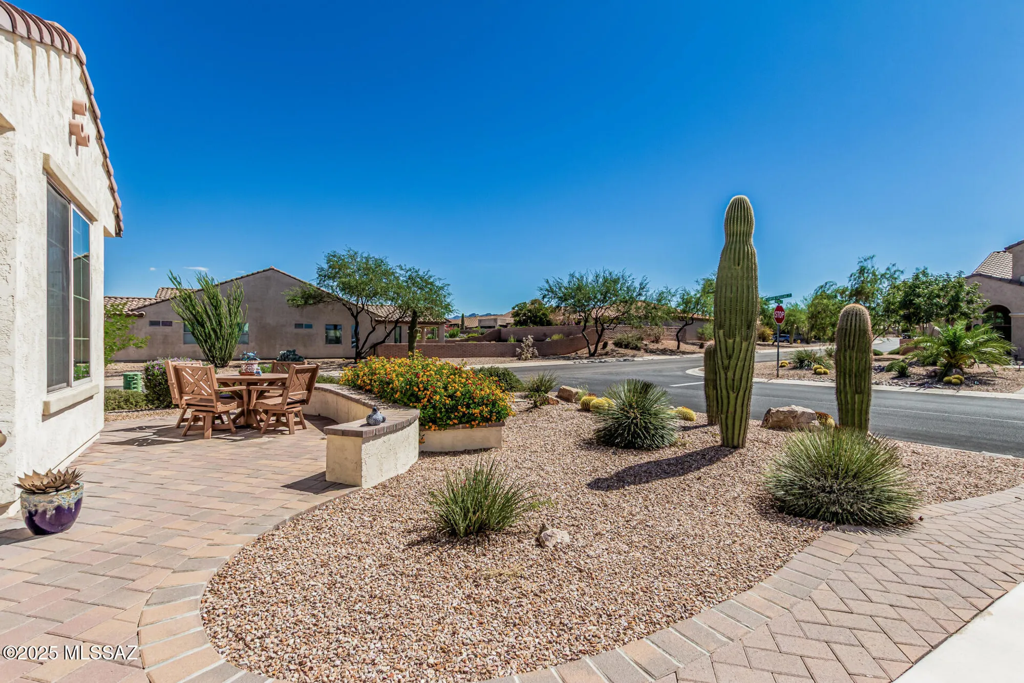Property Slideshow image 4 of 44 | 2551 e canyon crossing dr, Green Valley, AZ, 85614